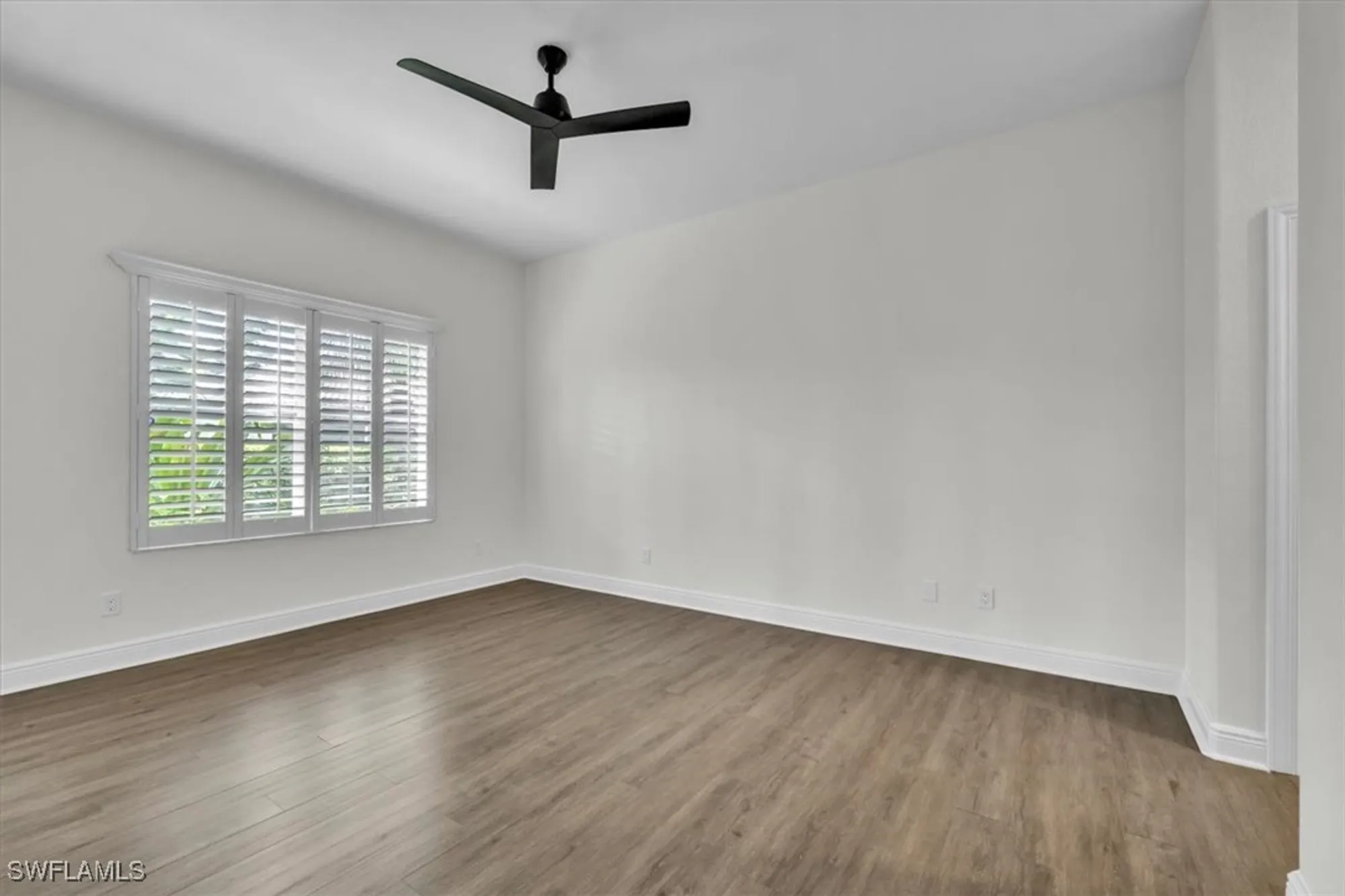 Property Slideshow image 16 of 50 | 837 vistana cir # 20, Naples, FL, 34119