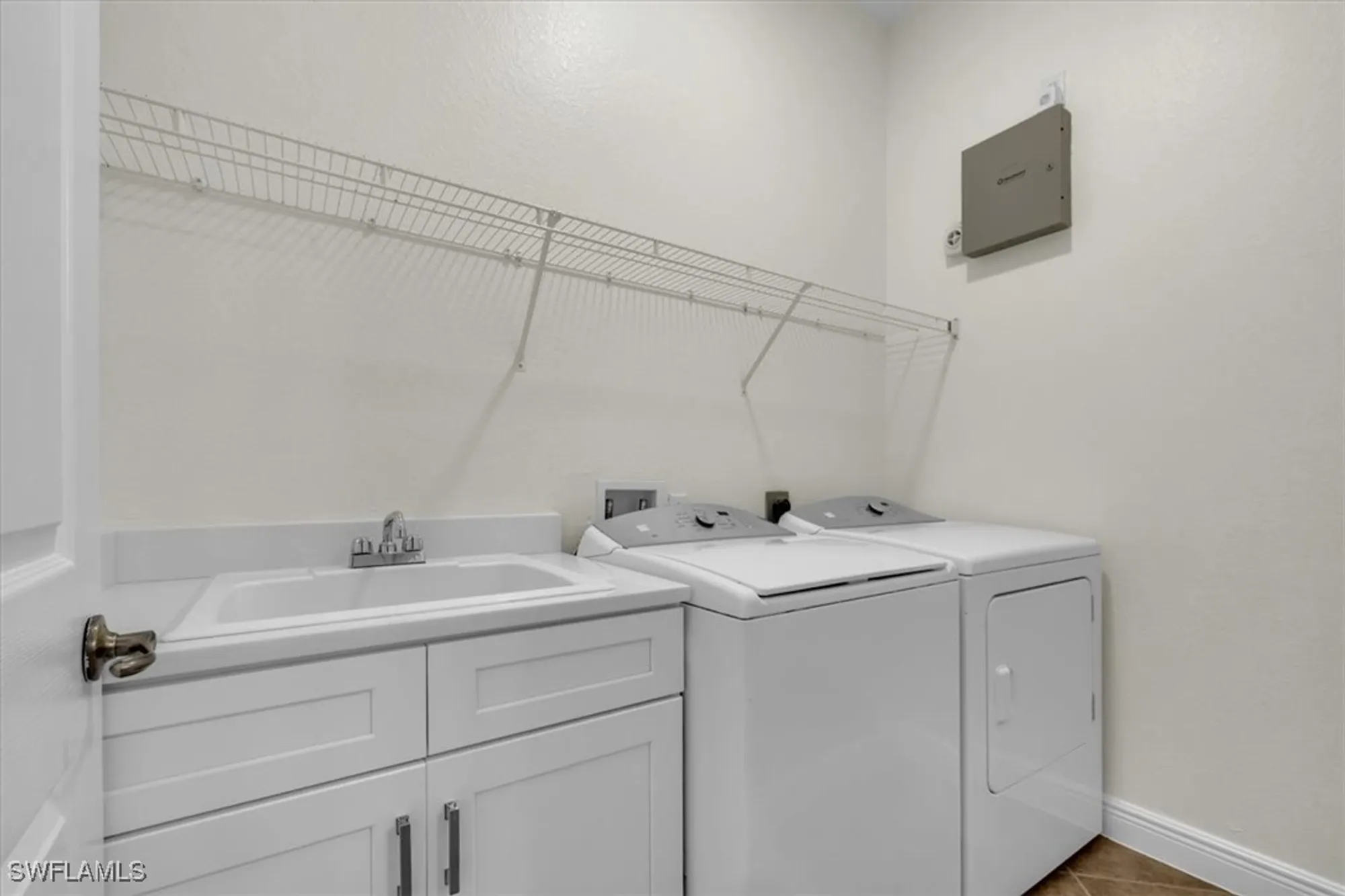 Property Slideshow image 29 of 50 | 837 vistana cir # 20, Naples, FL, 34119