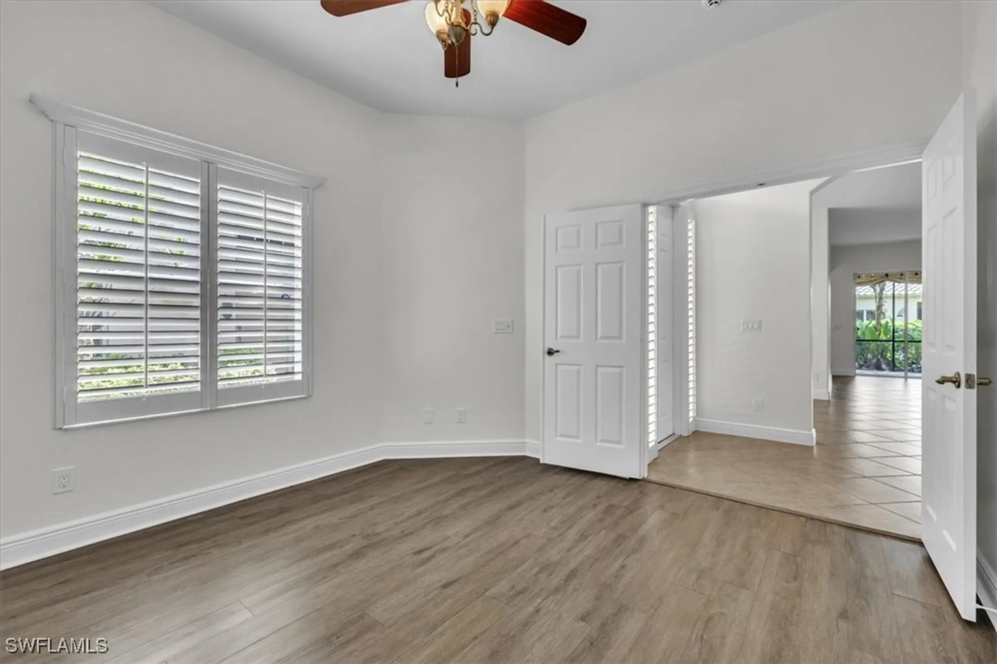 Property Slideshow image 21 of 50 | 837 vistana cir # 20, Naples, FL, 34119