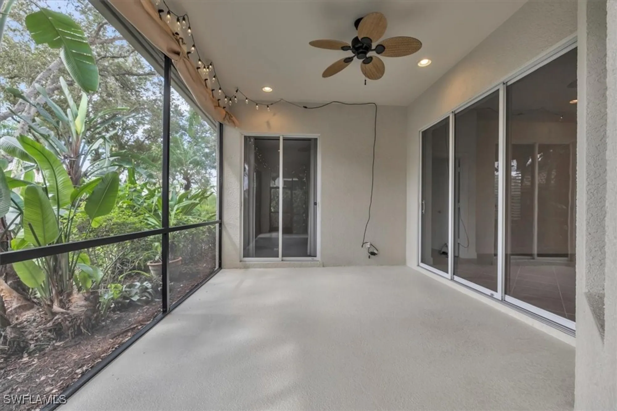 Property Slideshow image 34 of 50 | 837 vistana cir # 20, Naples, FL, 34119