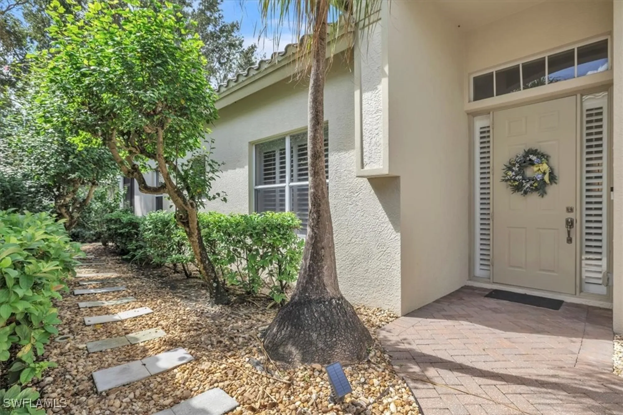 Property Slideshow image 3 of 50 | 837 vistana cir # 20, Naples, FL, 34119