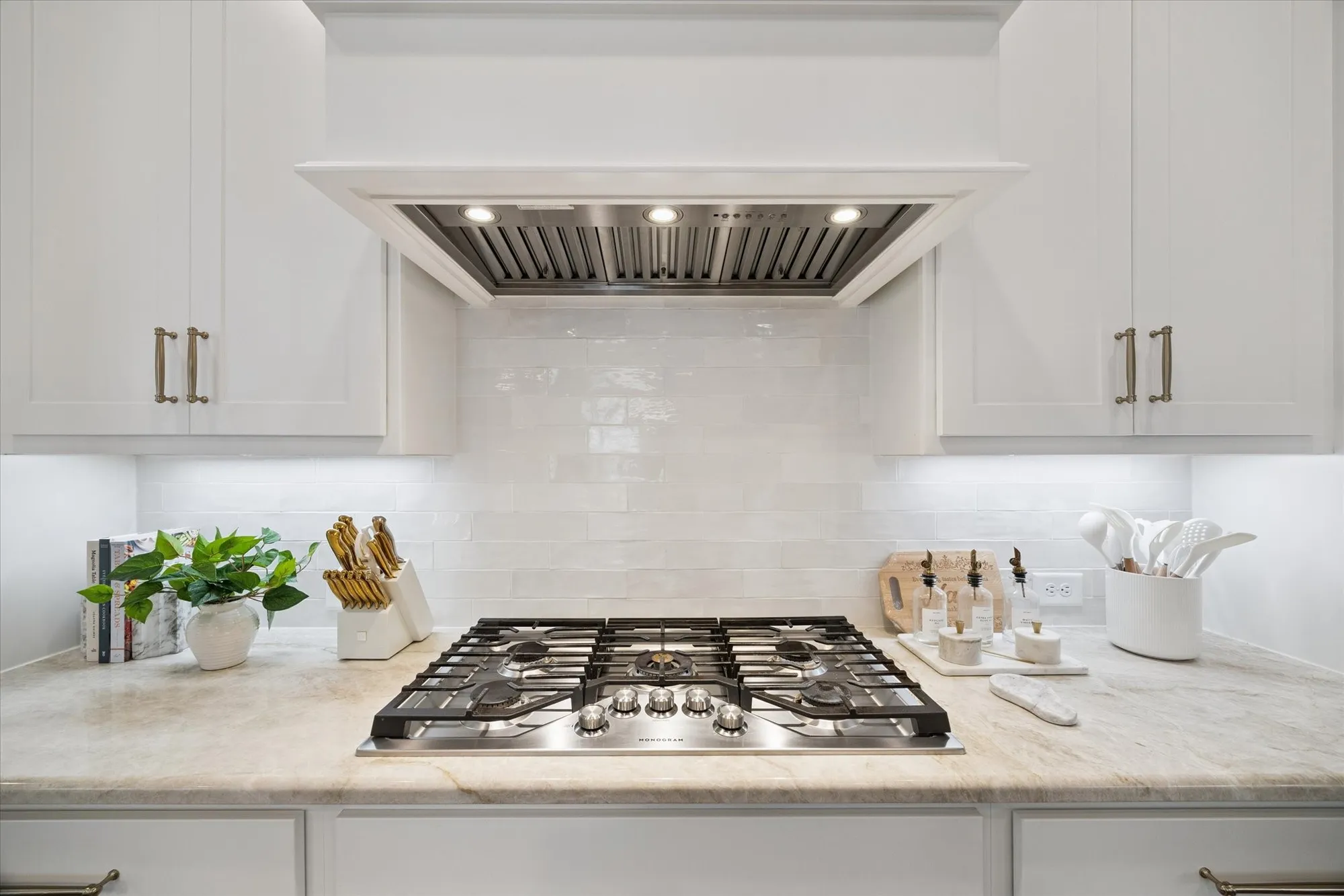 Property Slideshow image 8 of 24 | 7626 tall tree grove ln, Porter, TX, 77365