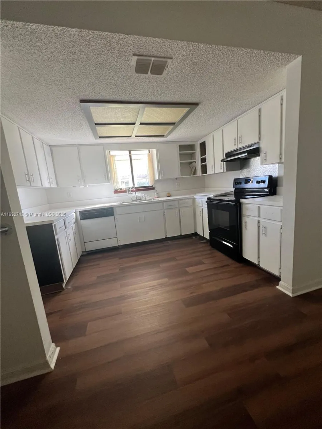 Property Slideshow image 7 of 25 | 8935 sw 104th pl, Ocala, FL, 34481