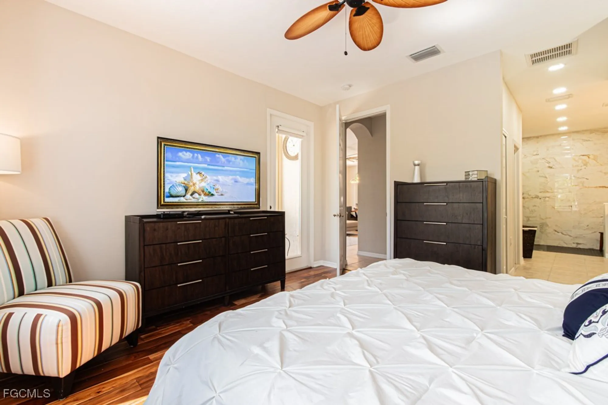 Property Slideshow image 12 of 36 | 10553 avila cir, Fort Myers, FL, 33913