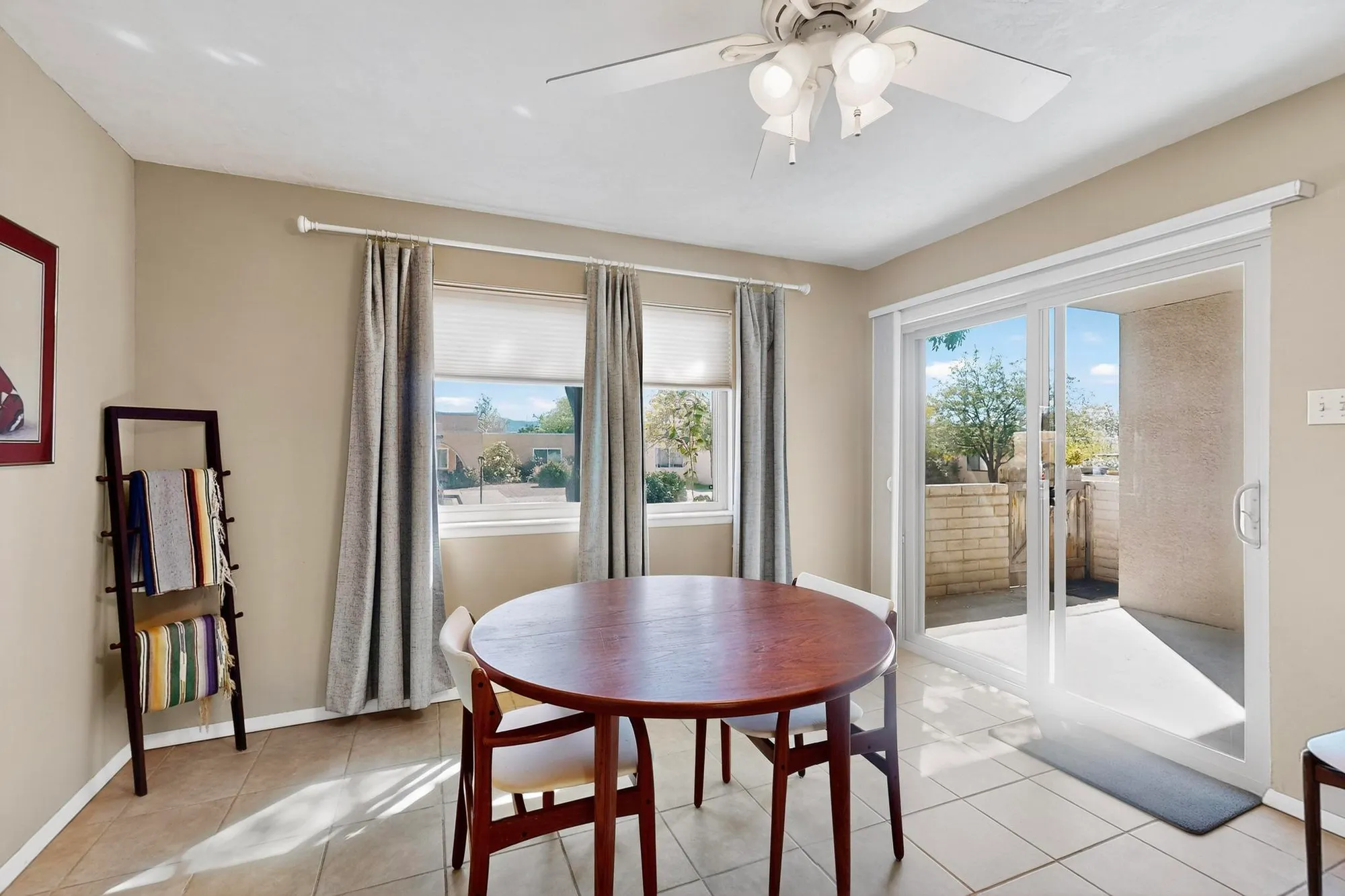 Property Slideshow image 14 of 41 | 1344 grande blvd d, Rio Rancho, NM, 87124