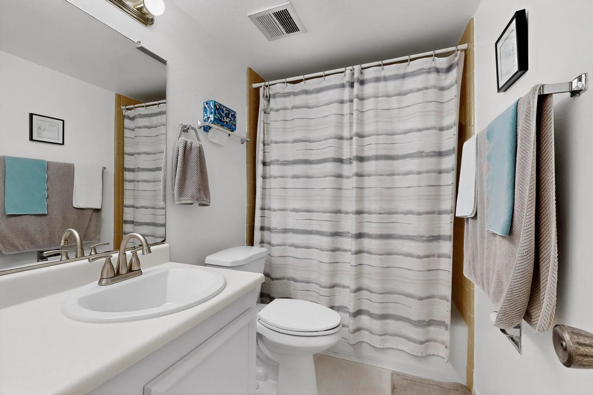 Property Slideshow image 26 of 41 | 1344 grande blvd d, Rio Rancho, NM, 87124