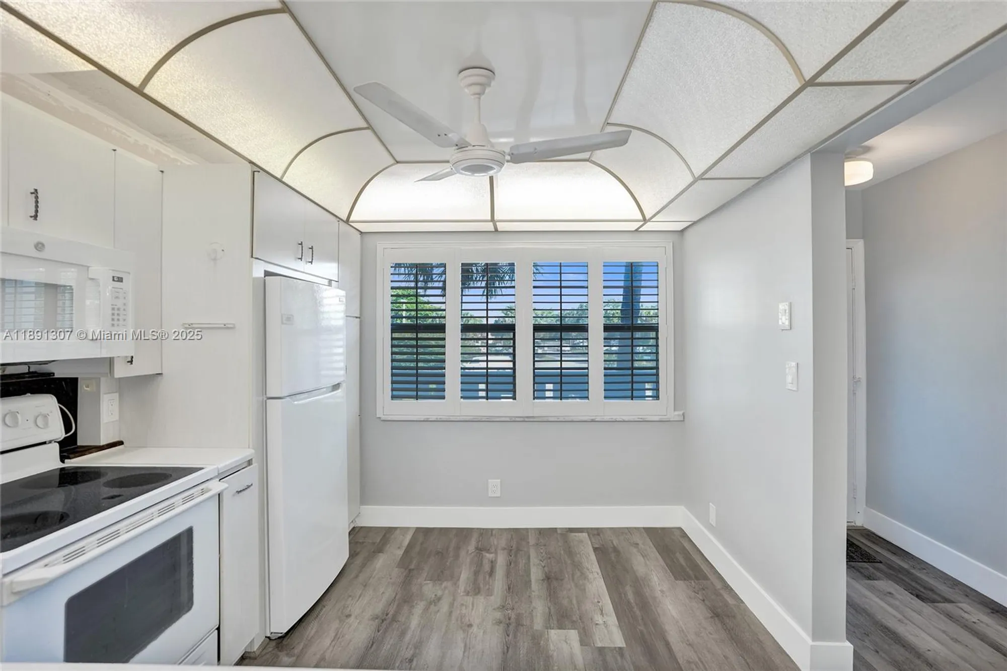 Property Slideshow image 13 of 72 | 3001 portofino isle k2, Coconut Creek, FL, 33066