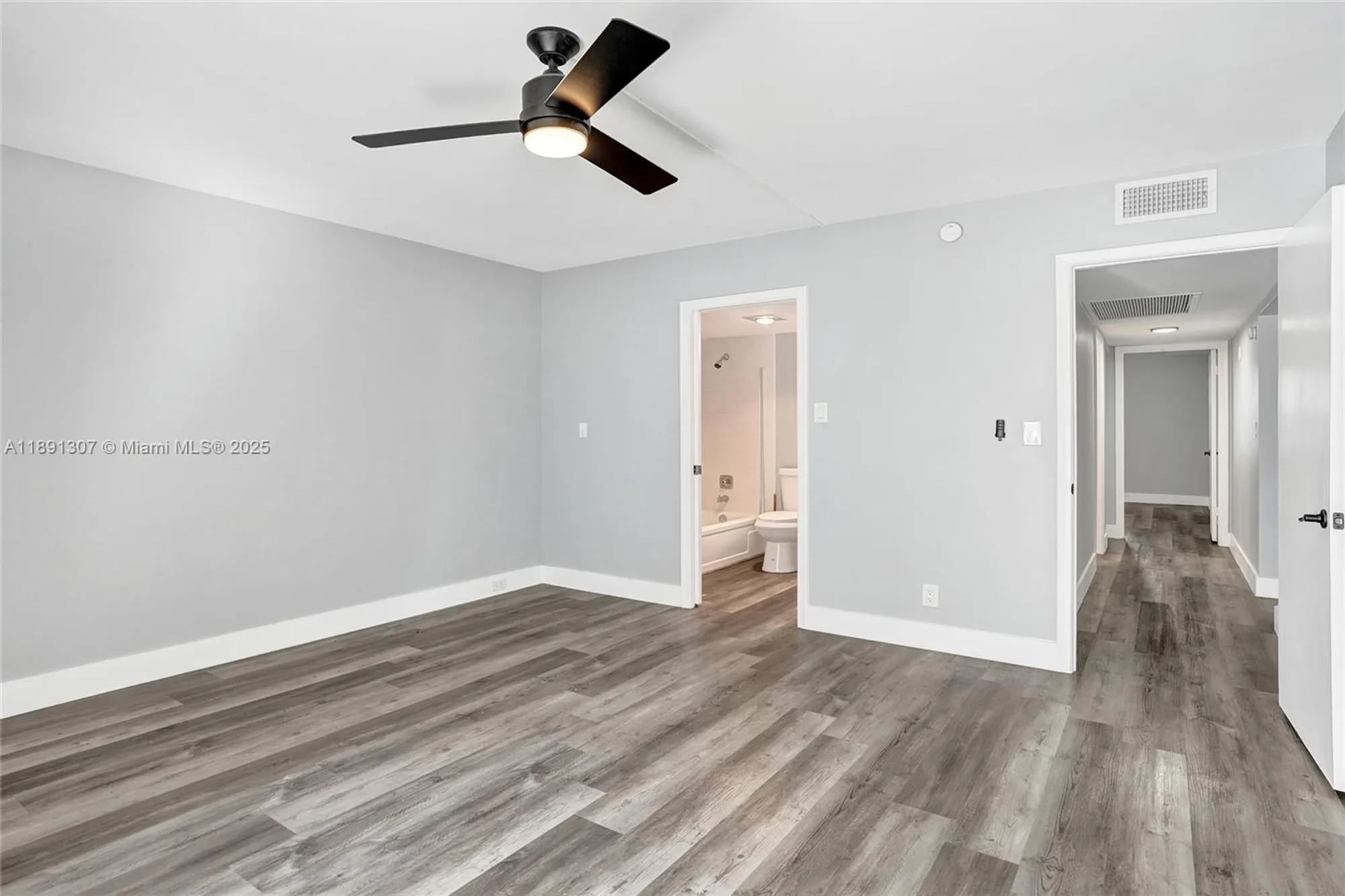 Property Slideshow image 29 of 72 | 3001 portofino isle k2, Coconut Creek, FL, 33066