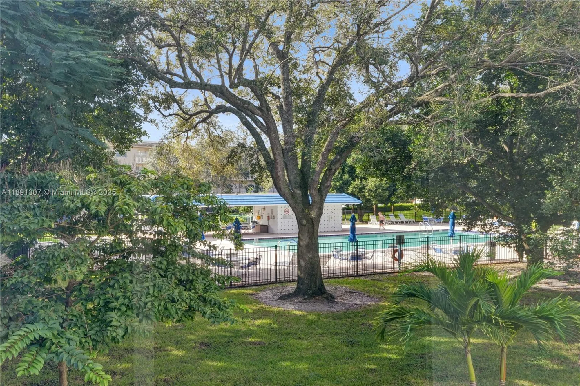 Property Slideshow image 20 of 72 | 3001 portofino isle k2, Coconut Creek, FL, 33066