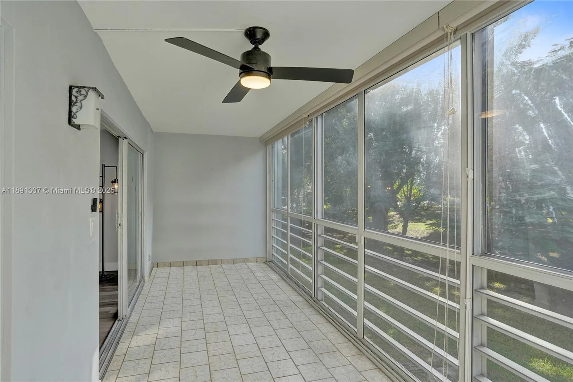Property Slideshow image 22 of 72 | 3001 portofino isle k2, Coconut Creek, FL, 33066