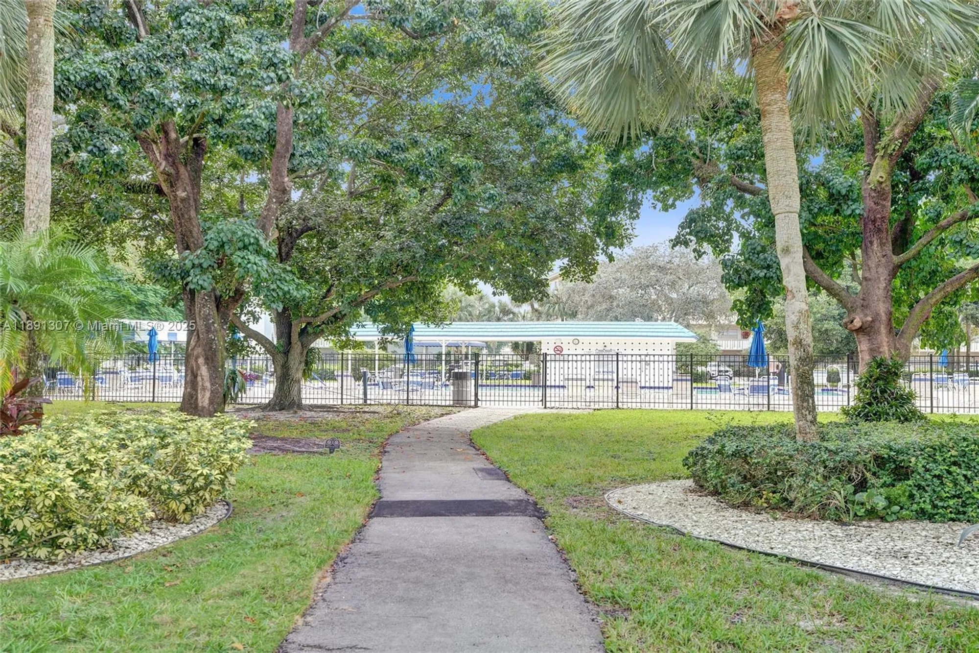 Property Slideshow image 37 of 72 | 3001 portofino isle k2, Coconut Creek, FL, 33066