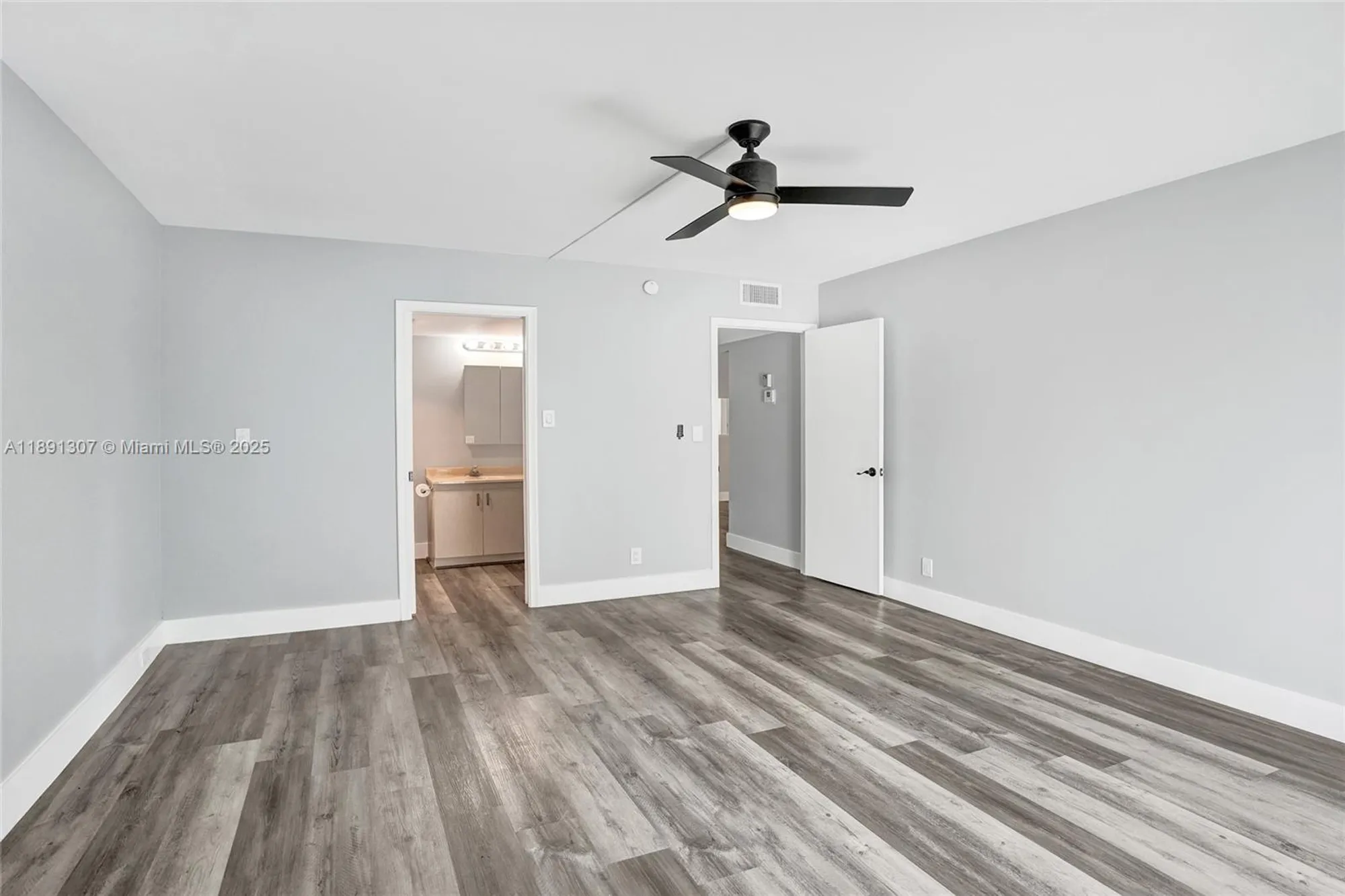 Property Slideshow image 30 of 72 | 3001 portofino isle k2, Coconut Creek, FL, 33066