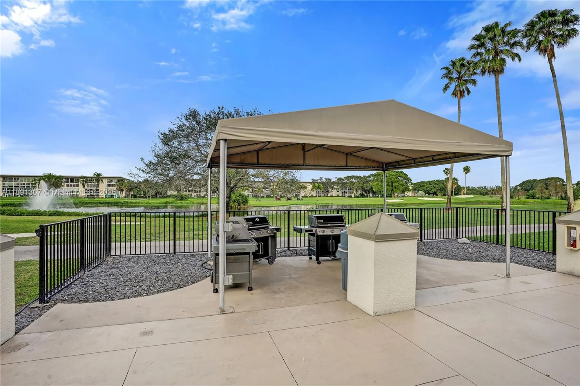 Property Slideshow image 45 of 72 | 3001 portofino isle k2, Coconut Creek, FL, 33066