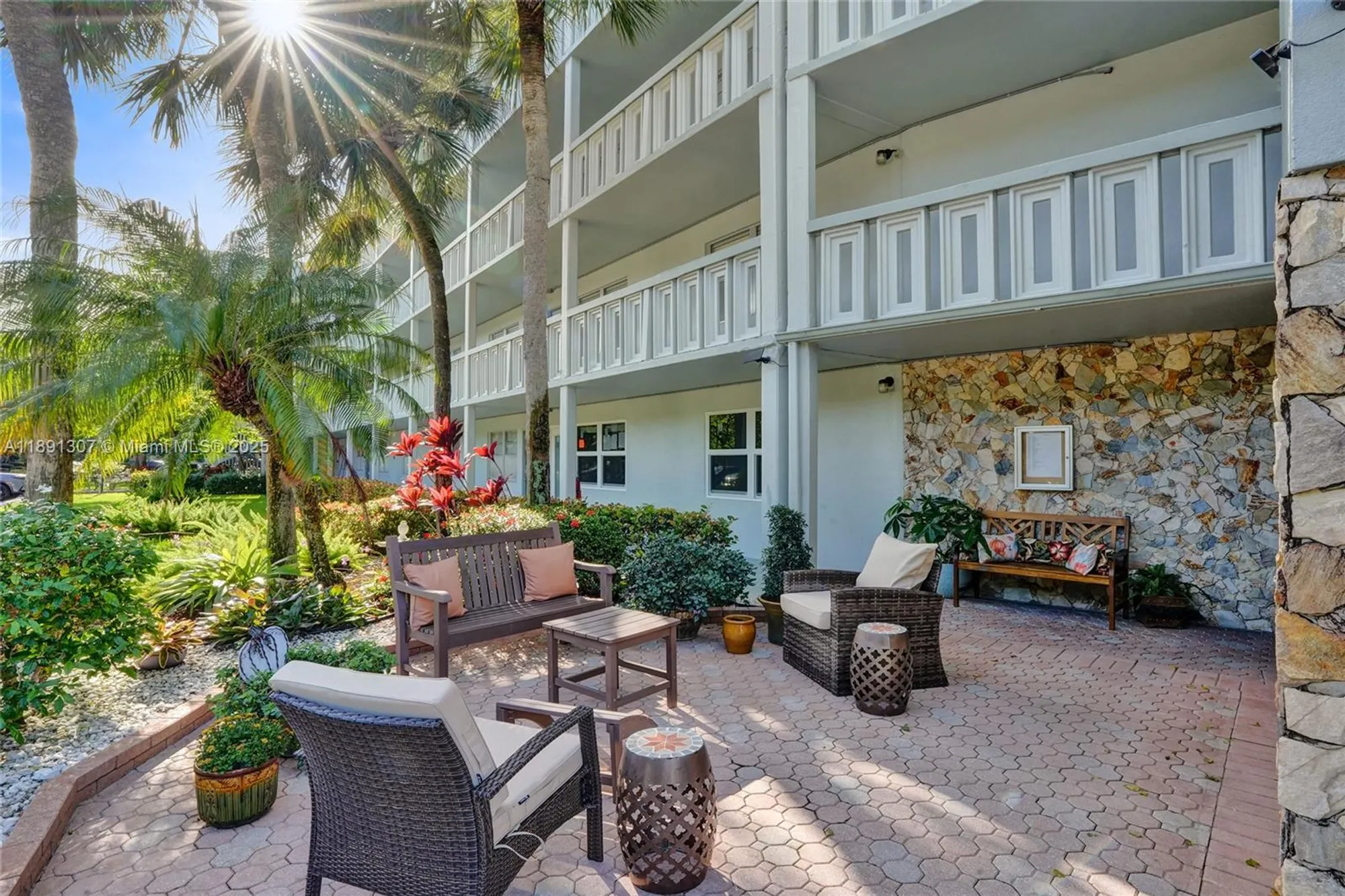 Property Slideshow image 6 of 72 | 3001 portofino isle k2, Coconut Creek, FL, 33066
