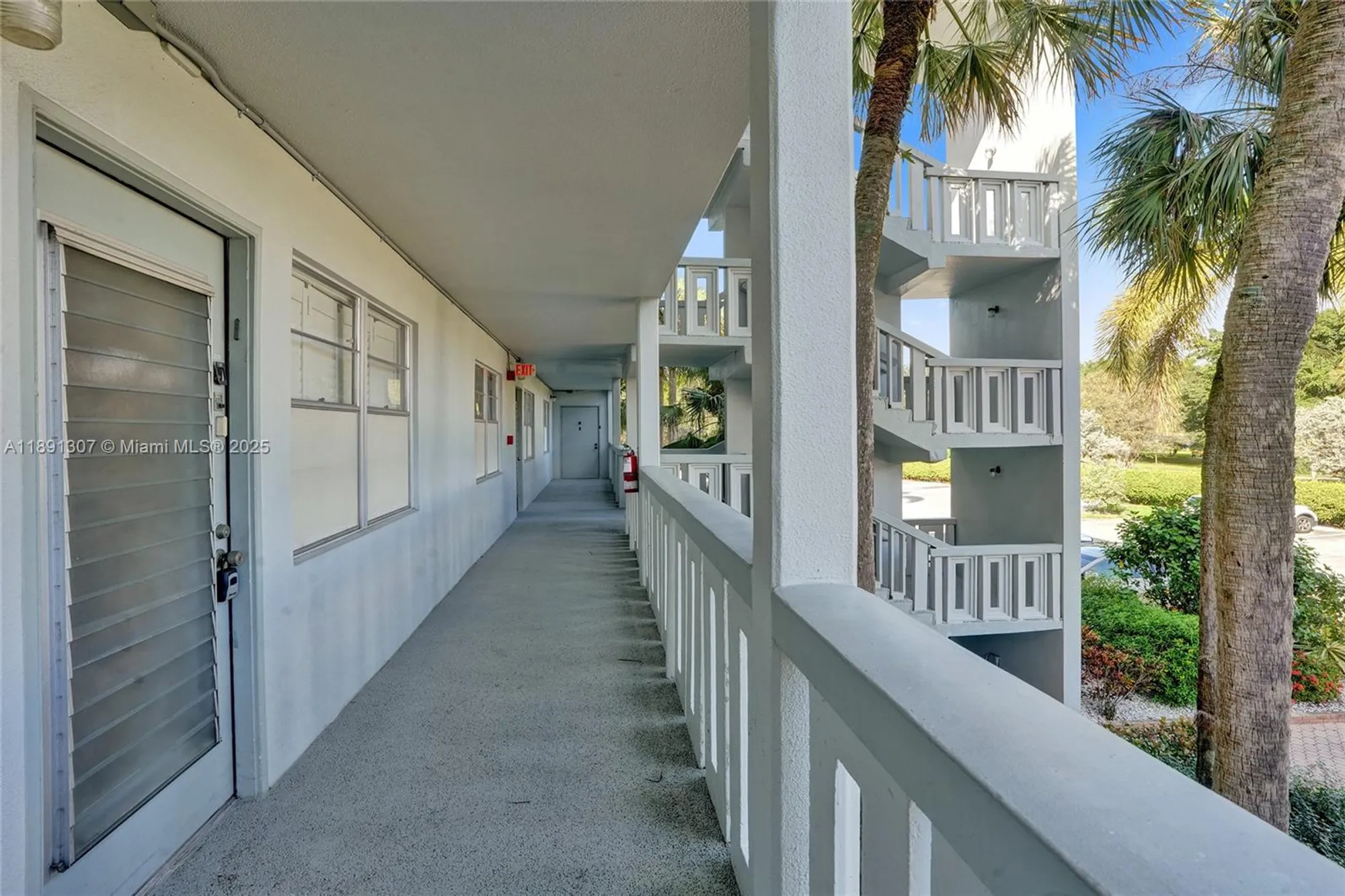 Property Slideshow image 7 of 72 | 3001 portofino isle k2, Coconut Creek, FL, 33066