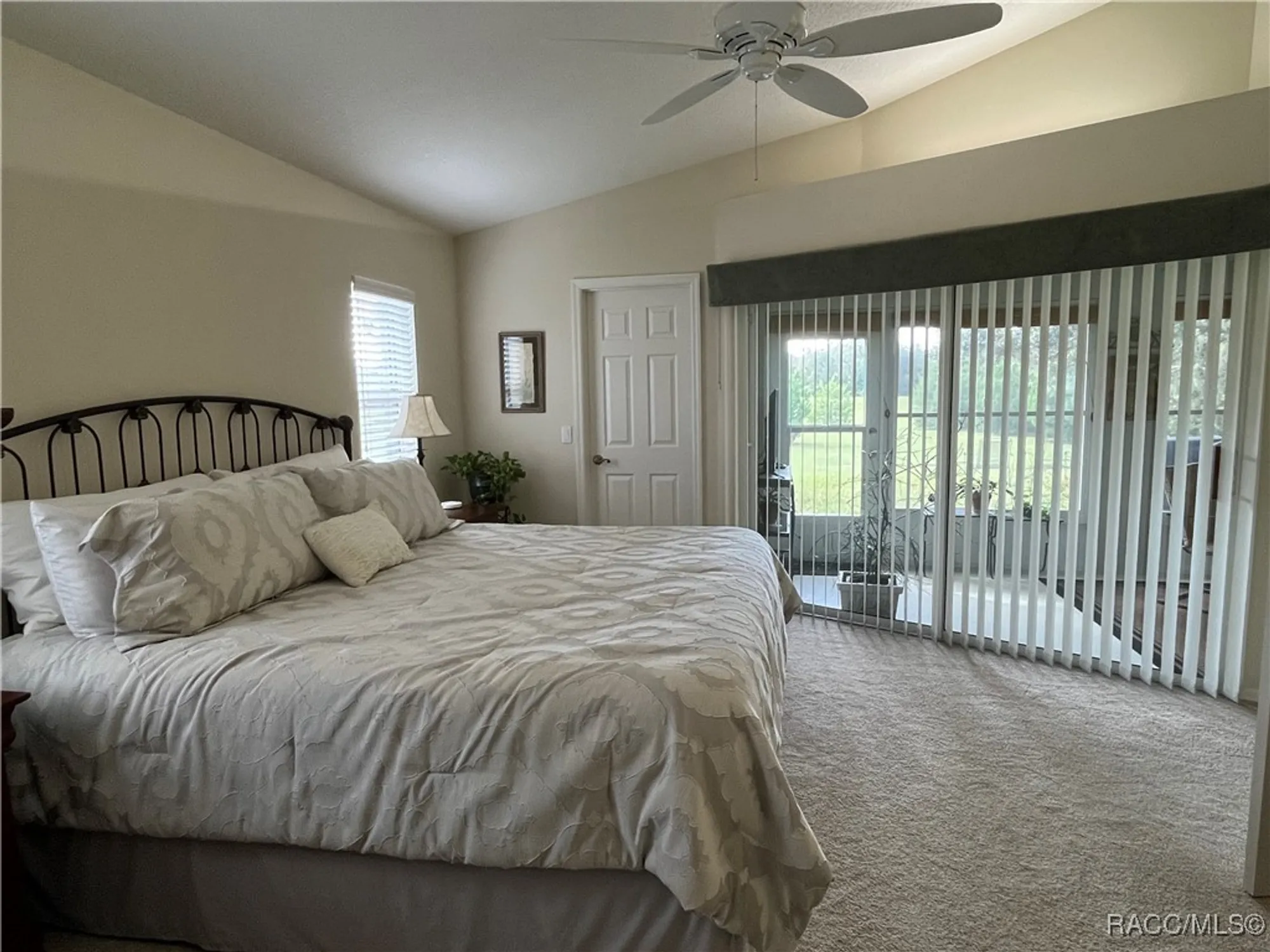 Property Slideshow image 20 of 37 | 3848 e arbor lakes dr, Hernando, FL, 34442
