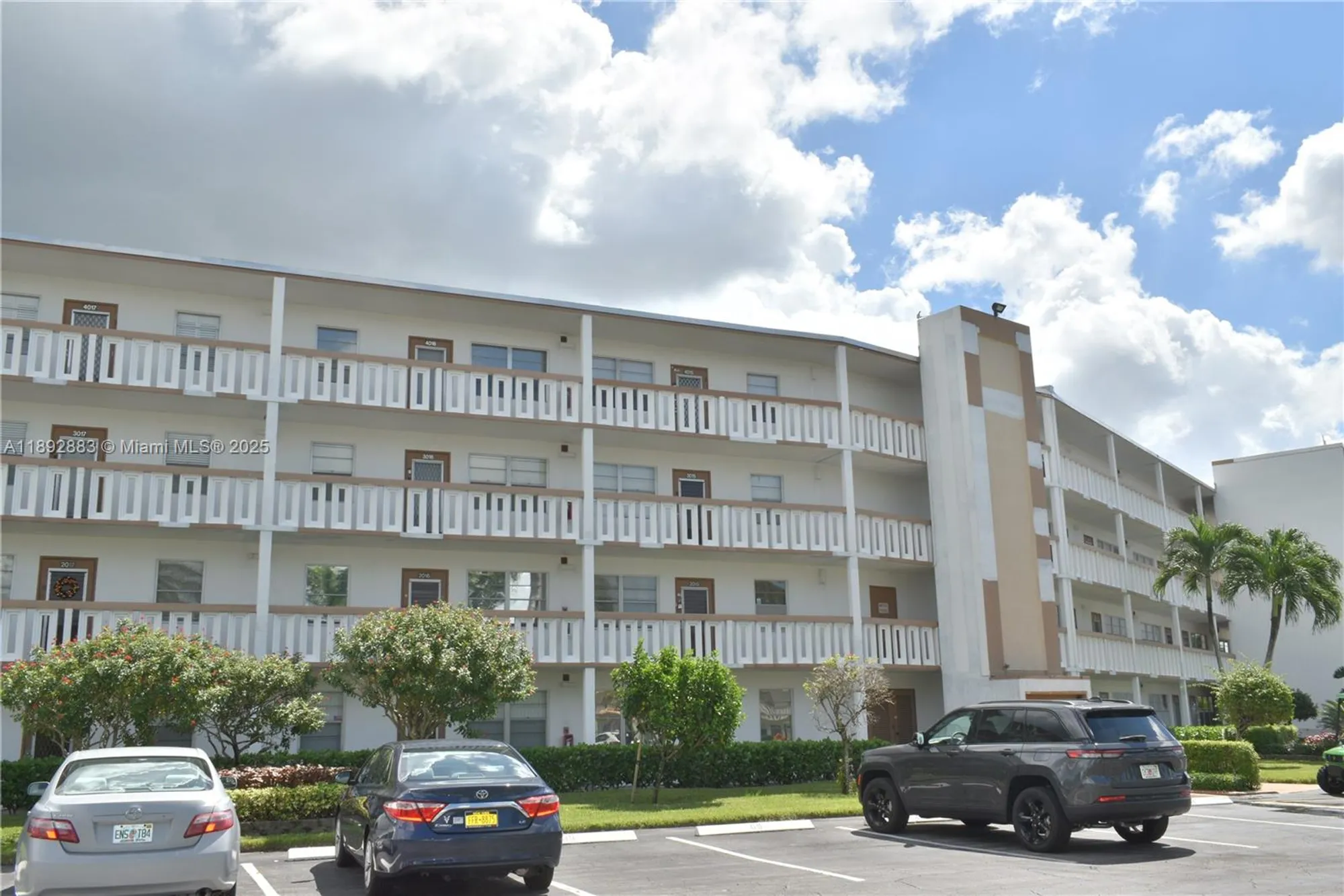 Property Slideshow image 14 of 19 | 2011 cornwall a, Boca Raton, FL, 33434