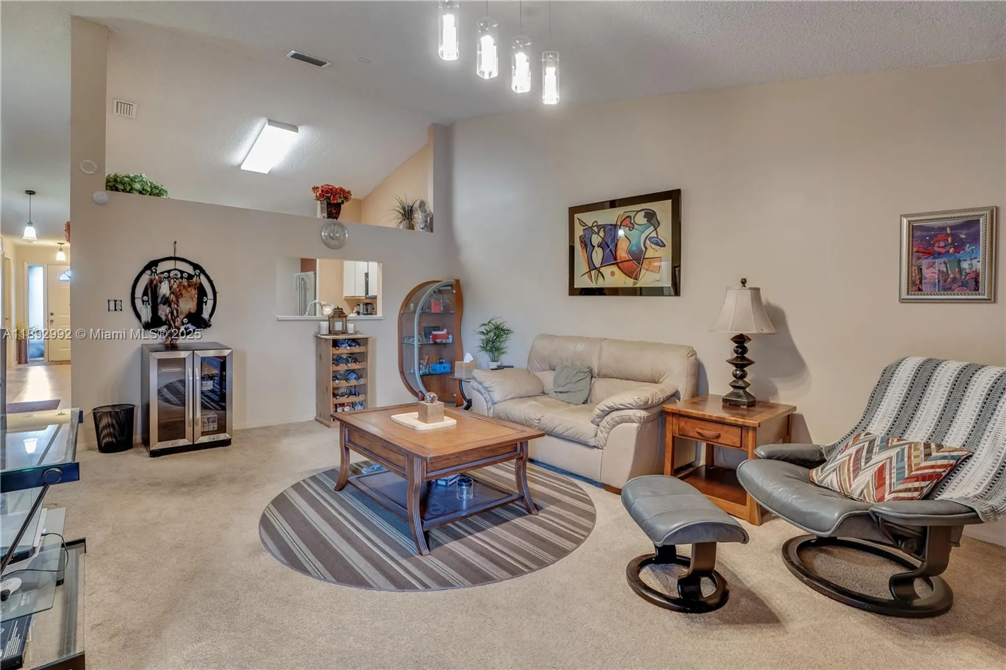 Property Slideshow image 19 of 50 | 7641 nw 99th ave, Tamarac, FL, 33321