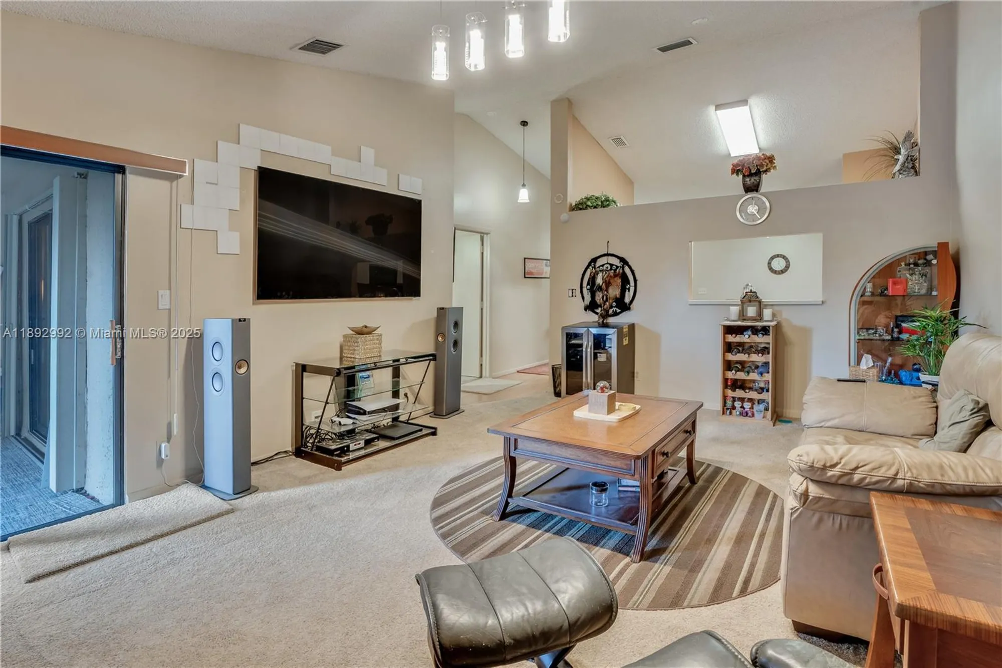 Property Slideshow image 21 of 50 | 7641 nw 99th ave, Tamarac, FL, 33321