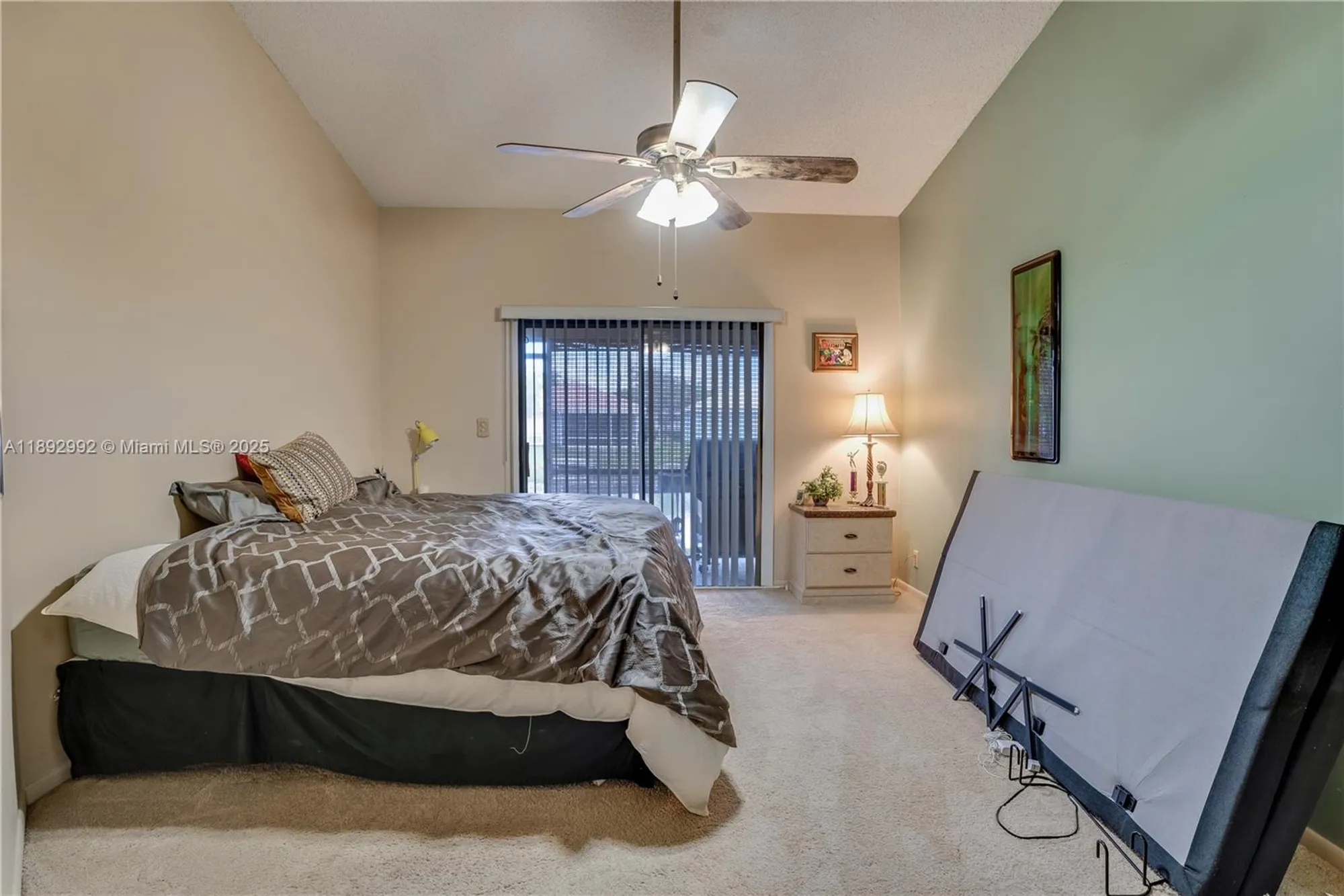 Property Slideshow image 22 of 50 | 7641 nw 99th ave, Tamarac, FL, 33321