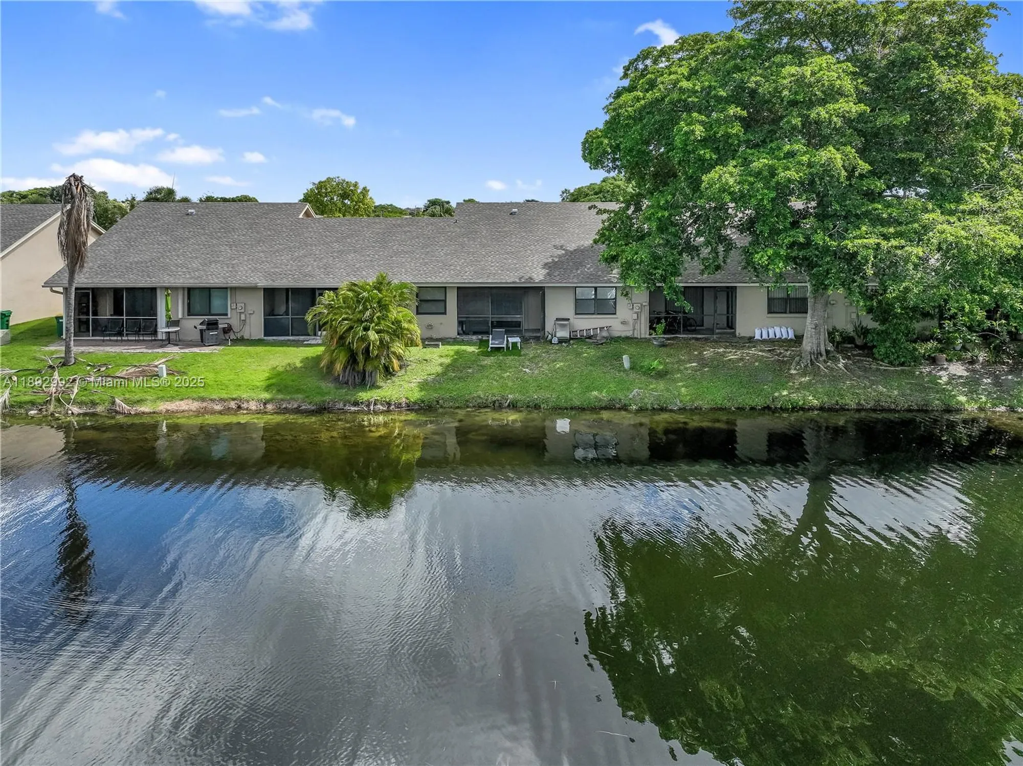 Property Slideshow image 34 of 50 | 7641 nw 99th ave, Tamarac, FL, 33321