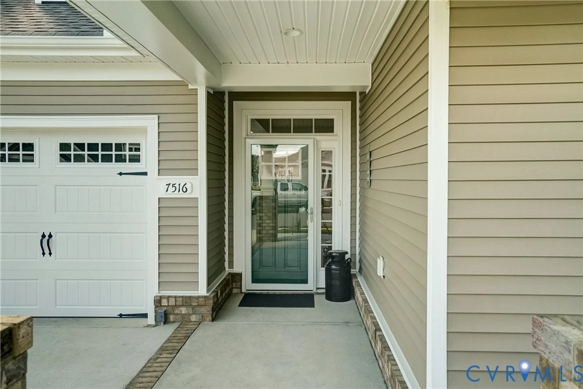 Property Slideshow image 8 of 50 | 7516 indian river run, Henrico, VA, 23231