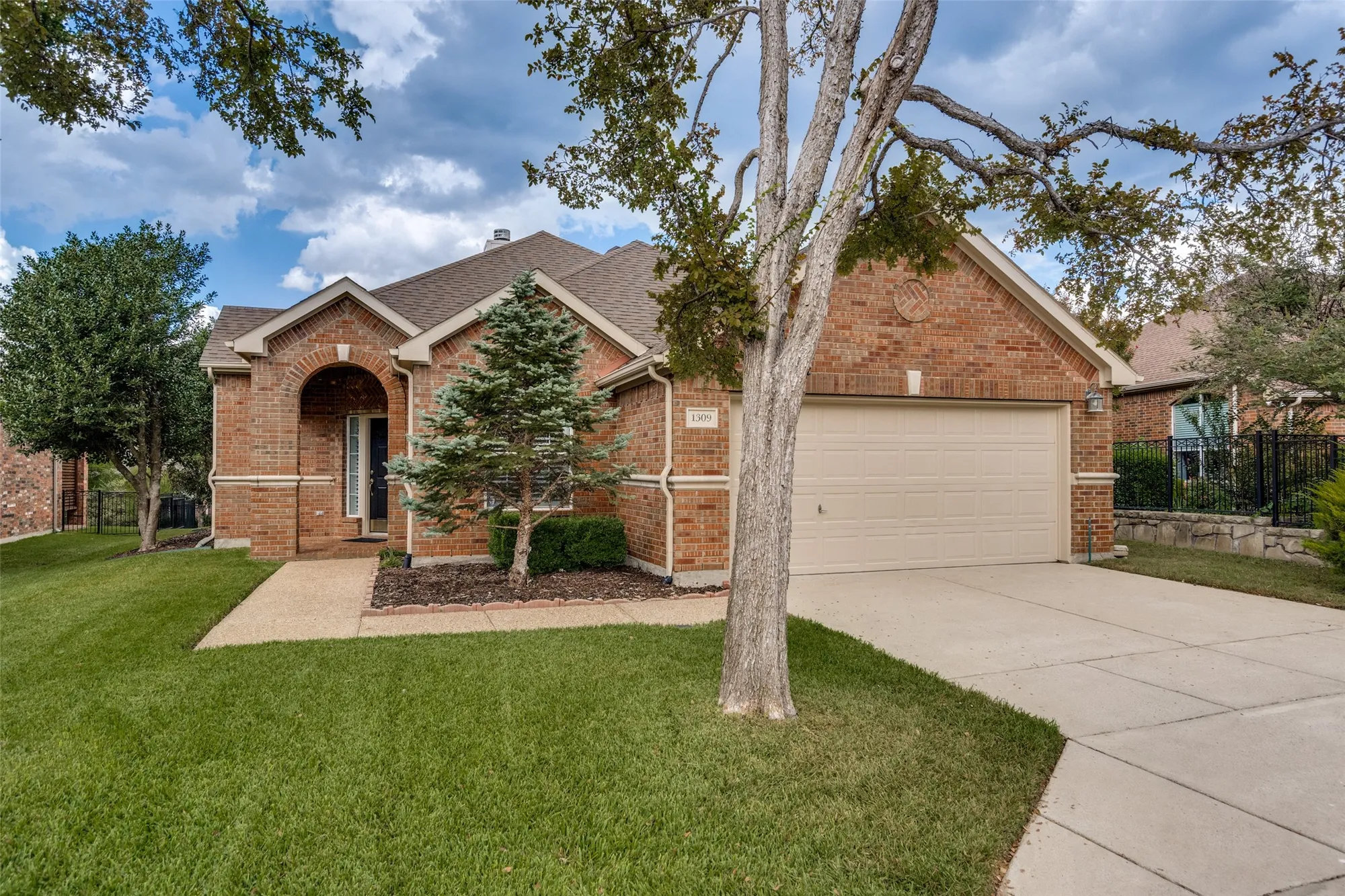 Property Slideshow image 2 of 22 | 1309 quaker dr, Fairview, TX, 75069