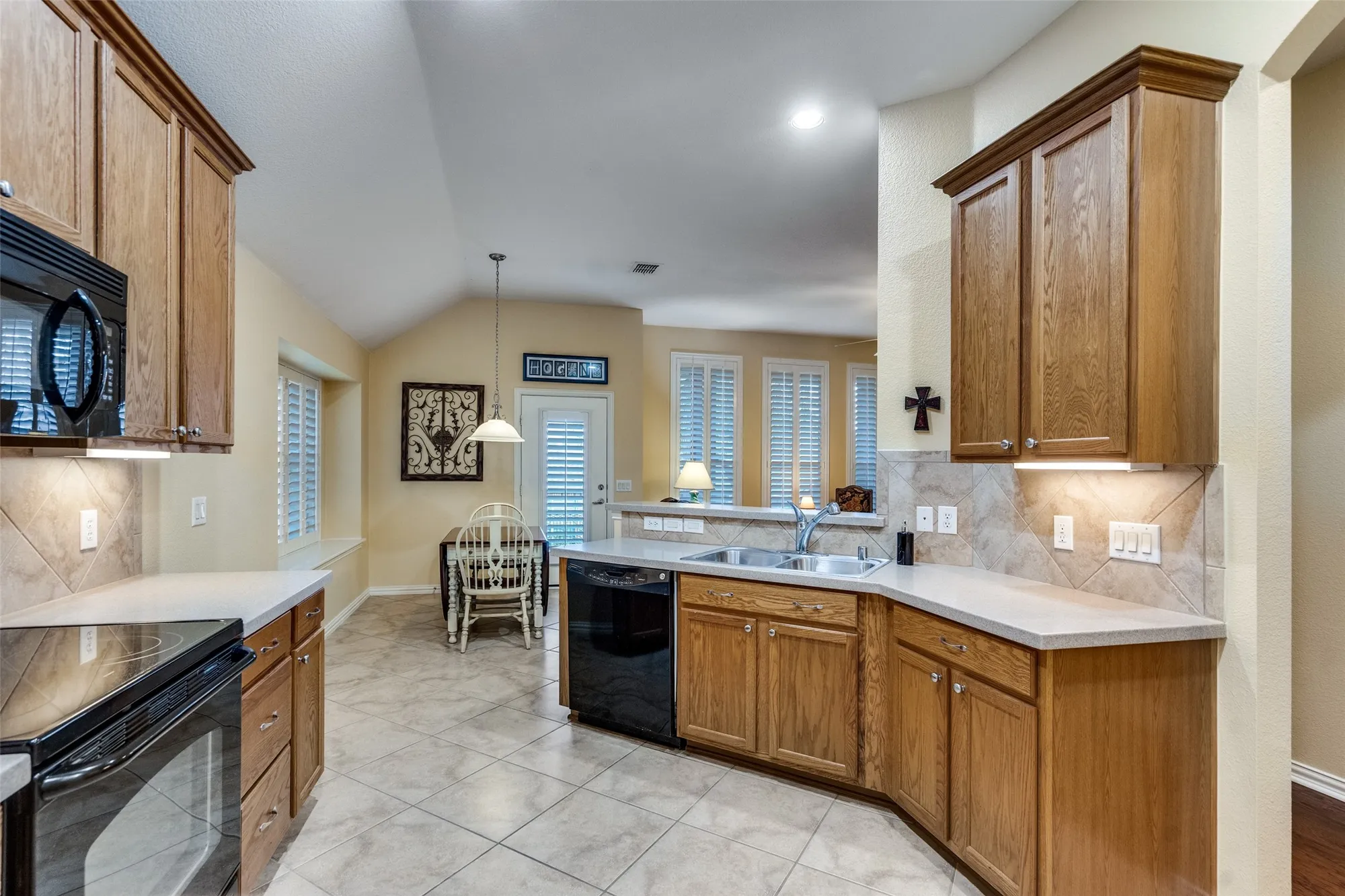Property Slideshow image 9 of 22 | 1309 quaker dr, Fairview, TX, 75069