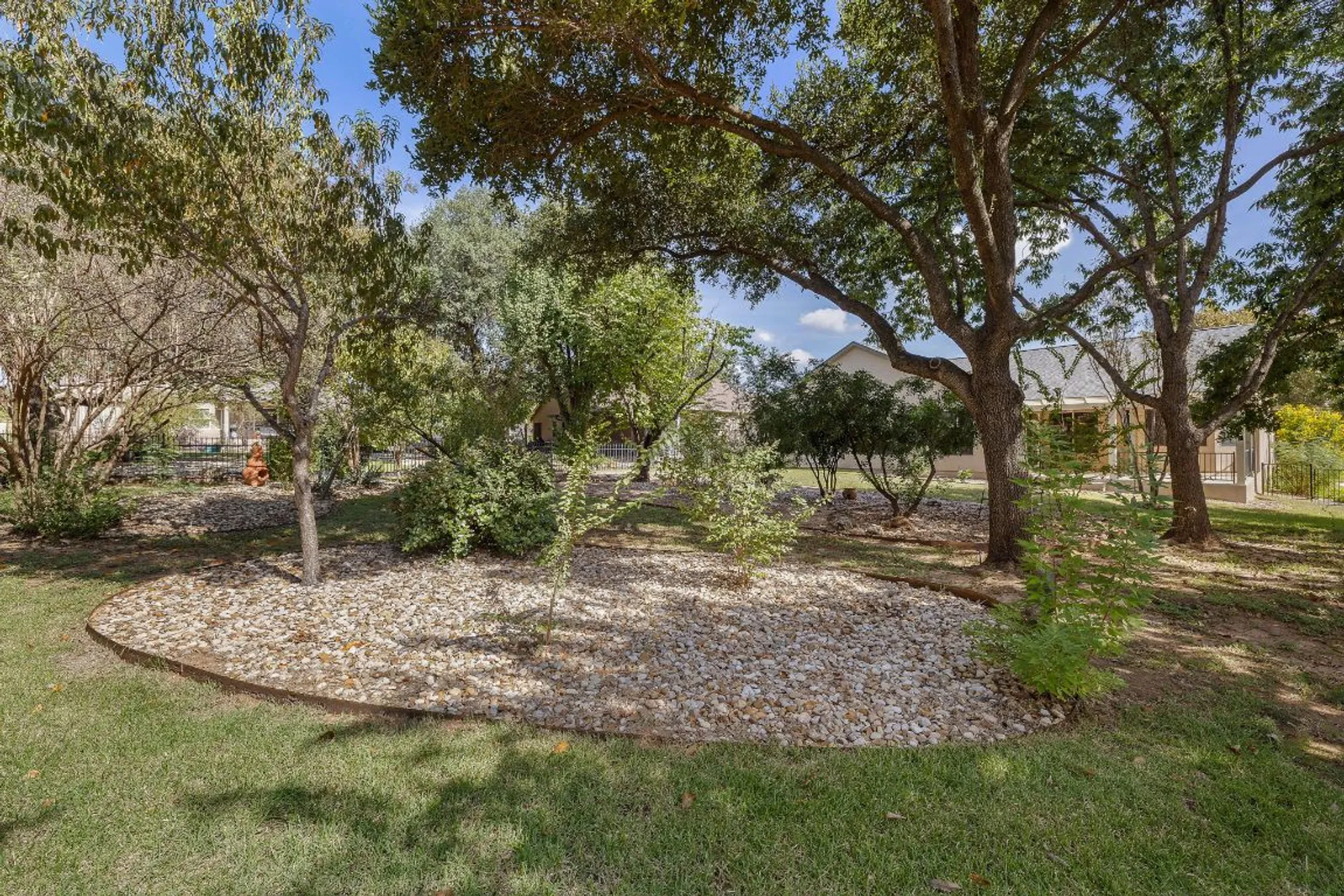 Property Slideshow image 33 of 36 | 105 liatris ln, Georgetown, TX, 78633