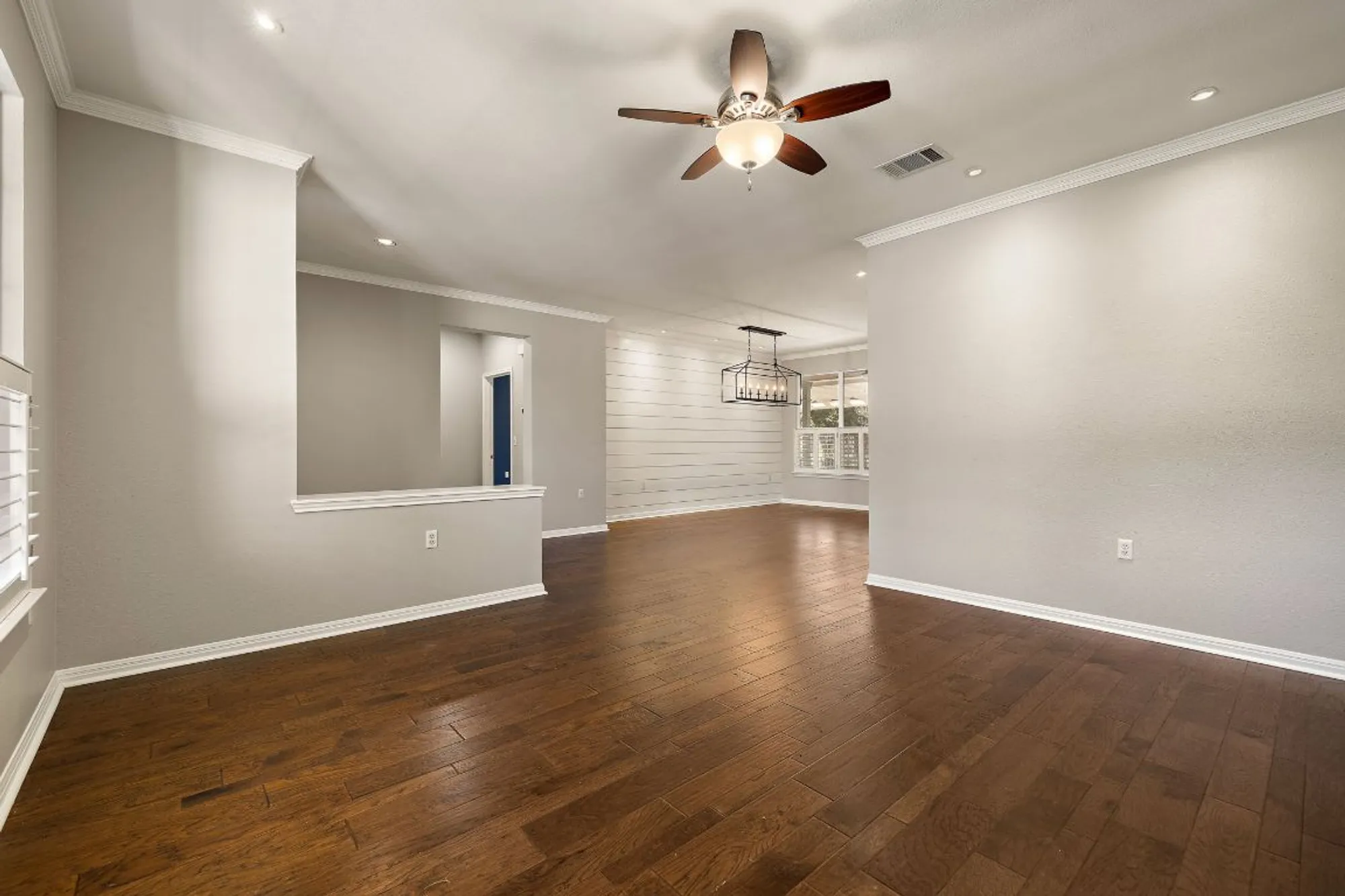 Property Slideshow image 6 of 36 | 105 liatris ln, Georgetown, TX, 78633