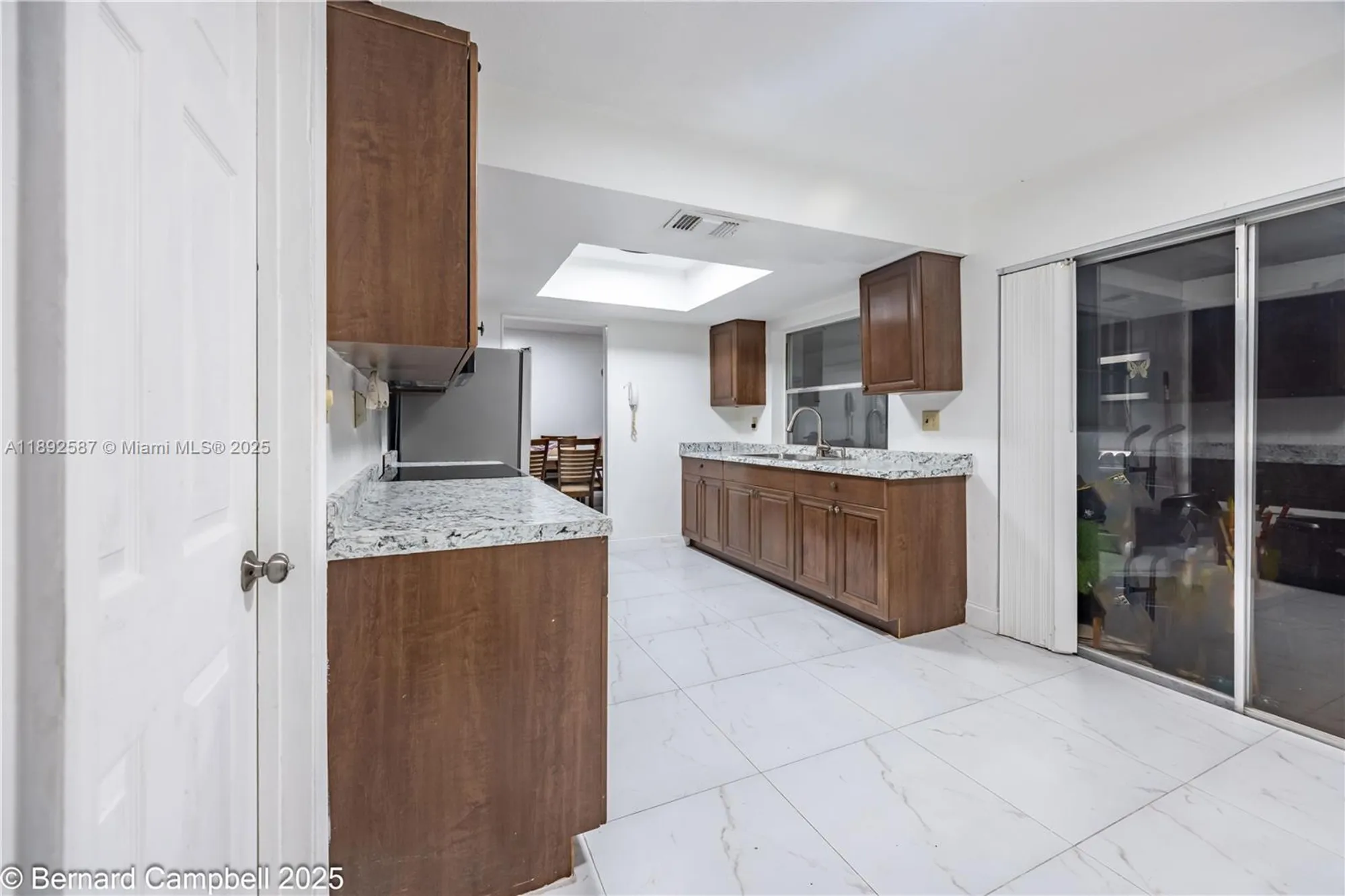 Property Slideshow image 11 of 33 | 6715 nw 12th st, Margate, FL, 33063
