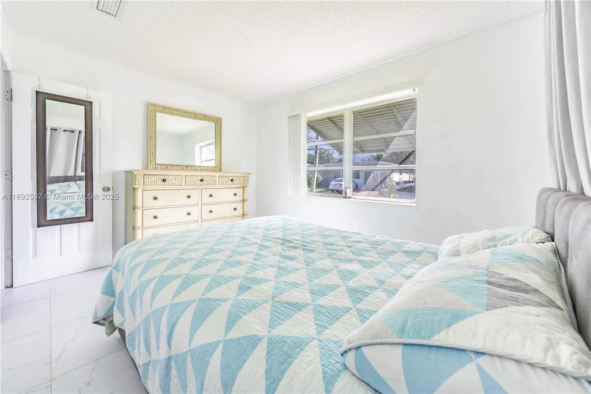 Property Slideshow image 25 of 33 | 6715 nw 12th st, Margate, FL, 33063