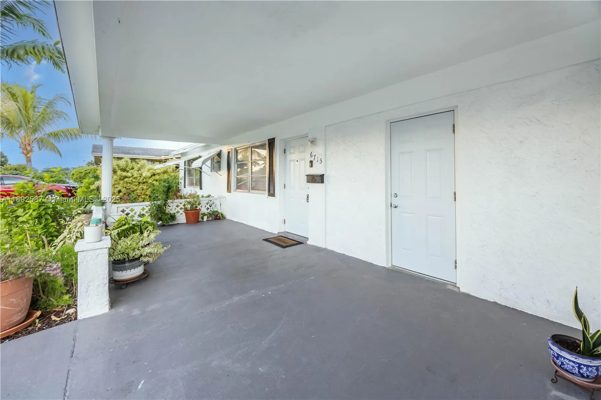 Property Slideshow image 3 of 33 | 6715 nw 12th st, Margate, FL, 33063