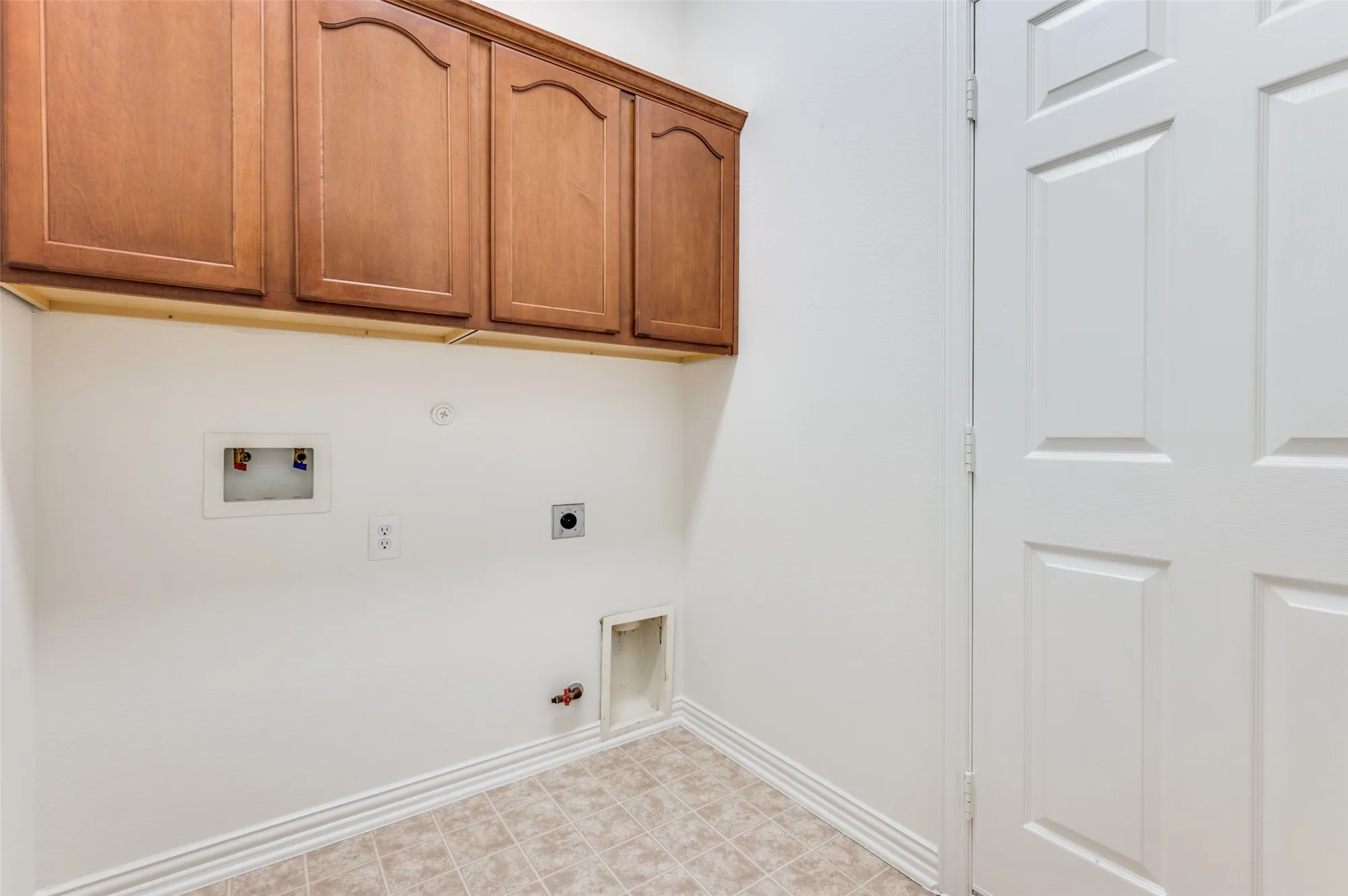 Property Slideshow image 11 of 26 | 11009 southerland dr, Denton, TX, 76207