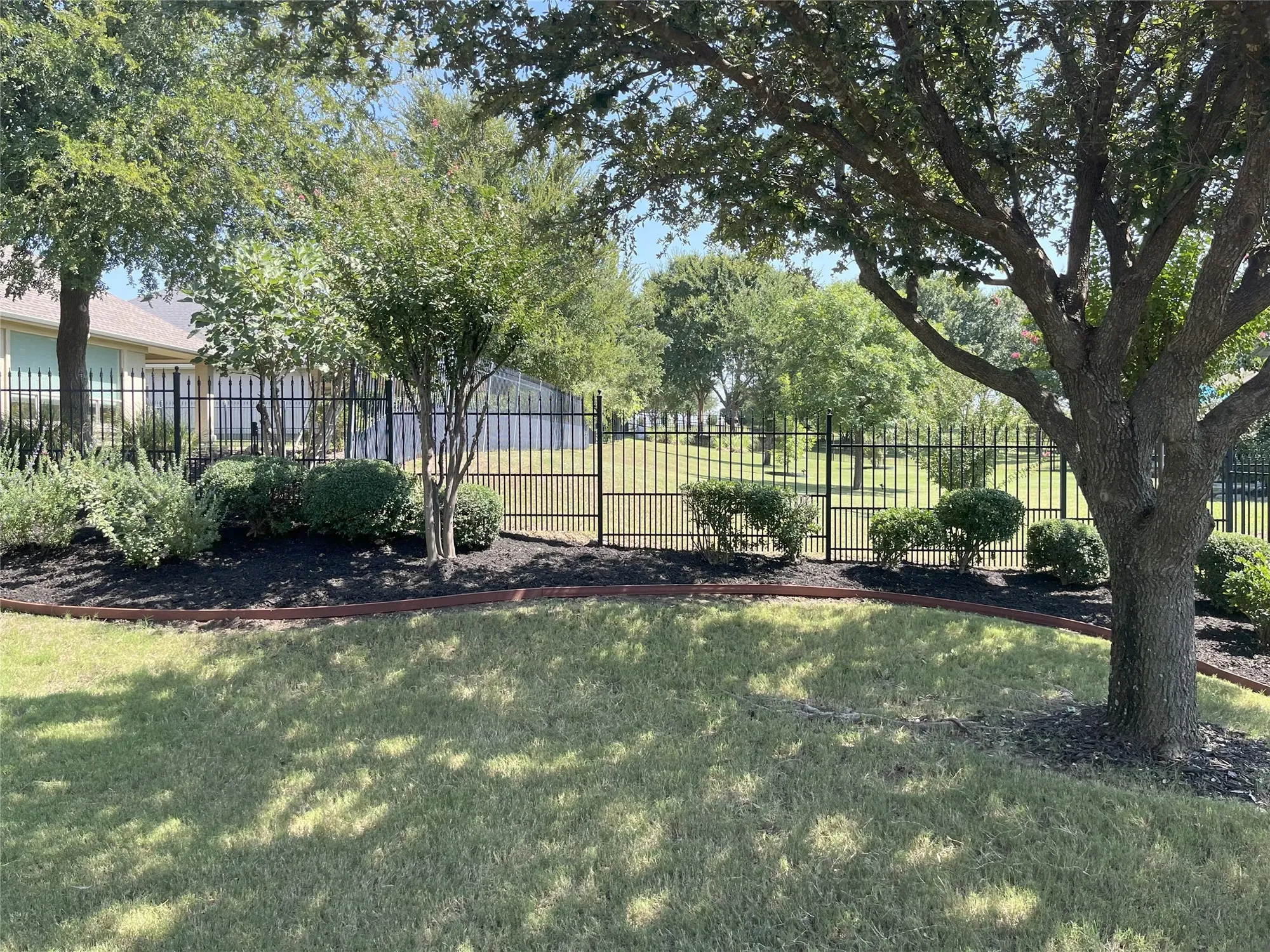 Property Slideshow image 26 of 26 | 11009 southerland dr, Denton, TX, 76207