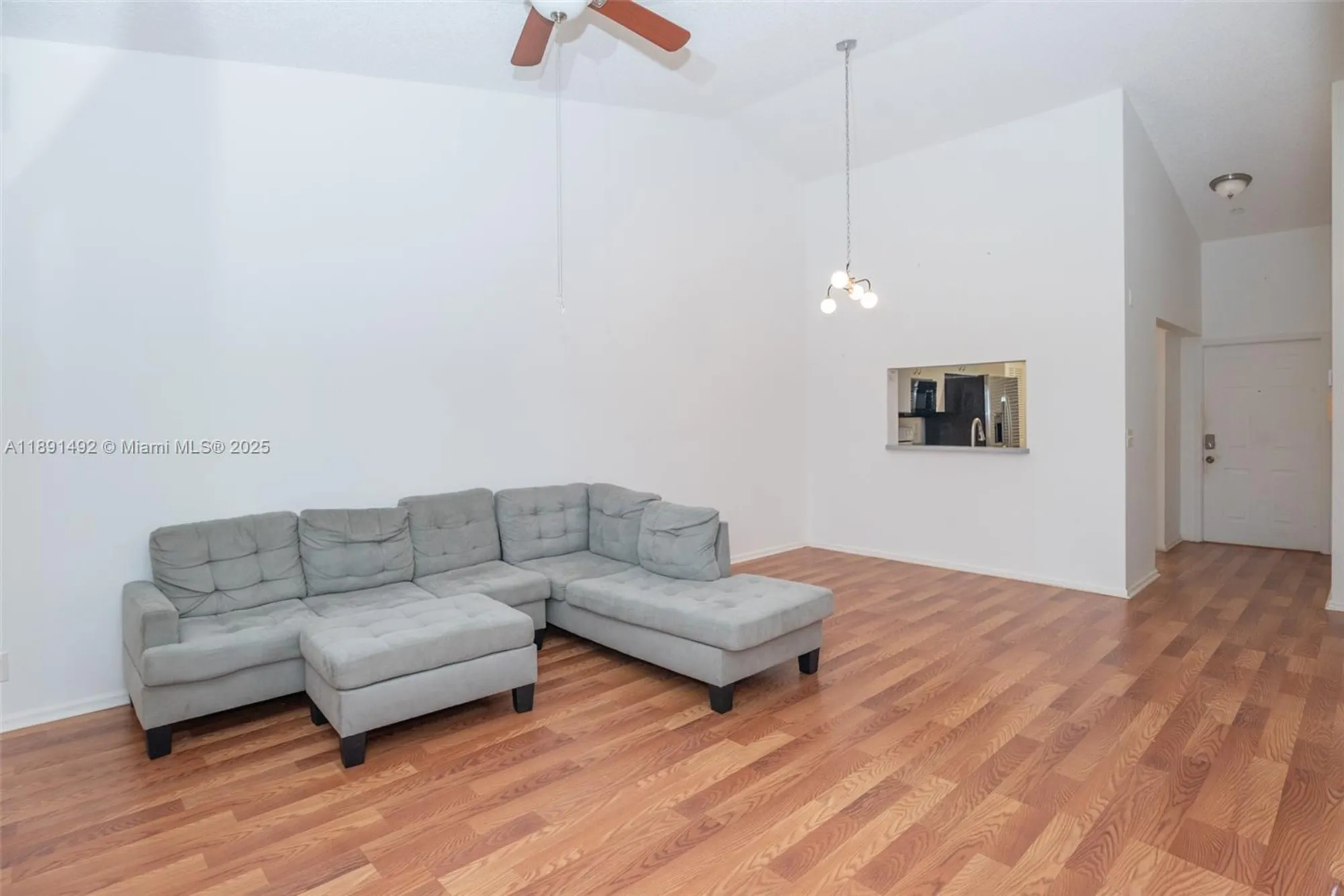 Property Slideshow image 7 of 33 | 5016 rose hill dr 2303, Boynton Beach, FL, 33437