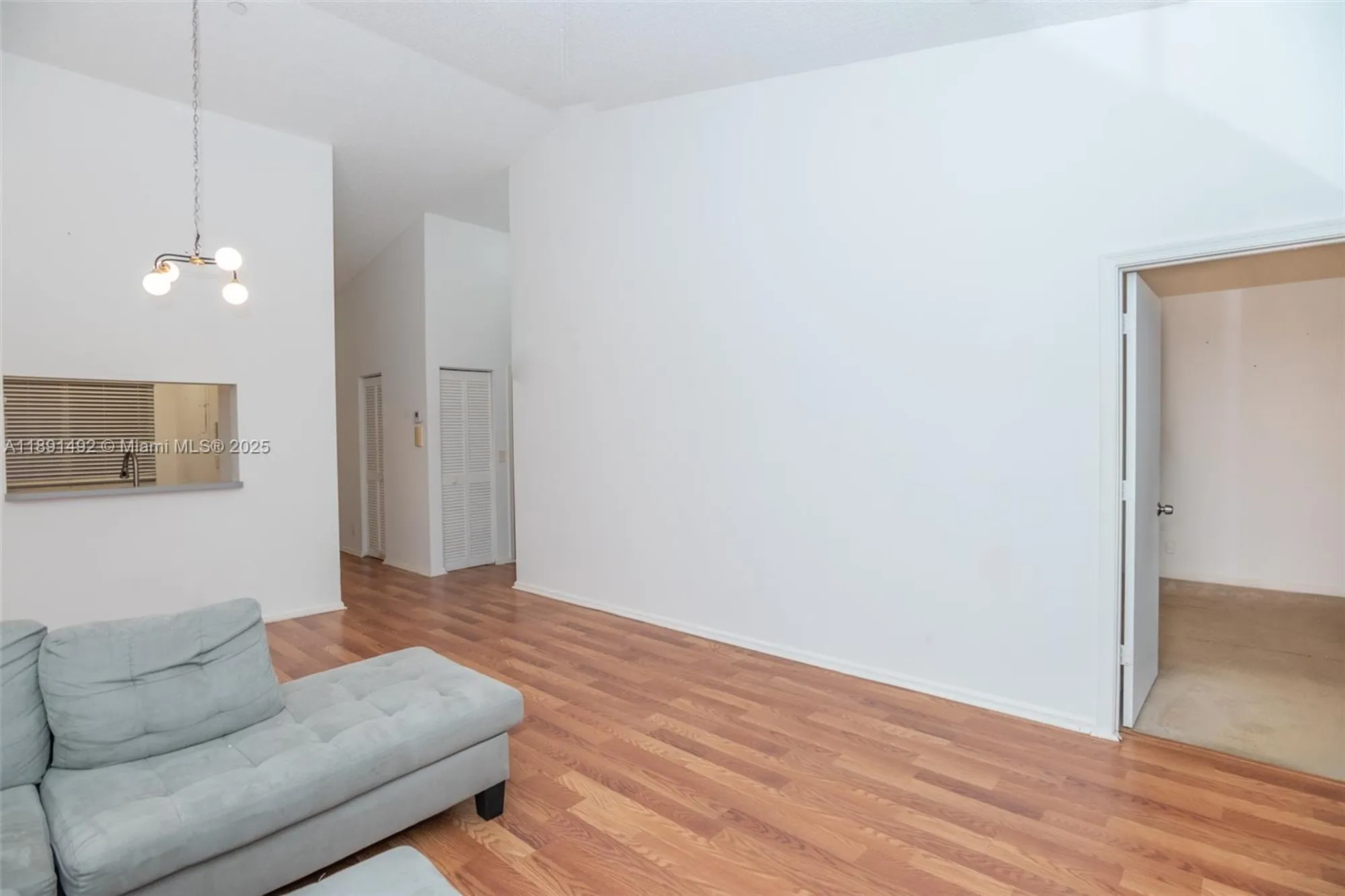 Property Slideshow image 8 of 33 | 5016 rose hill dr 2303, Boynton Beach, FL, 33437