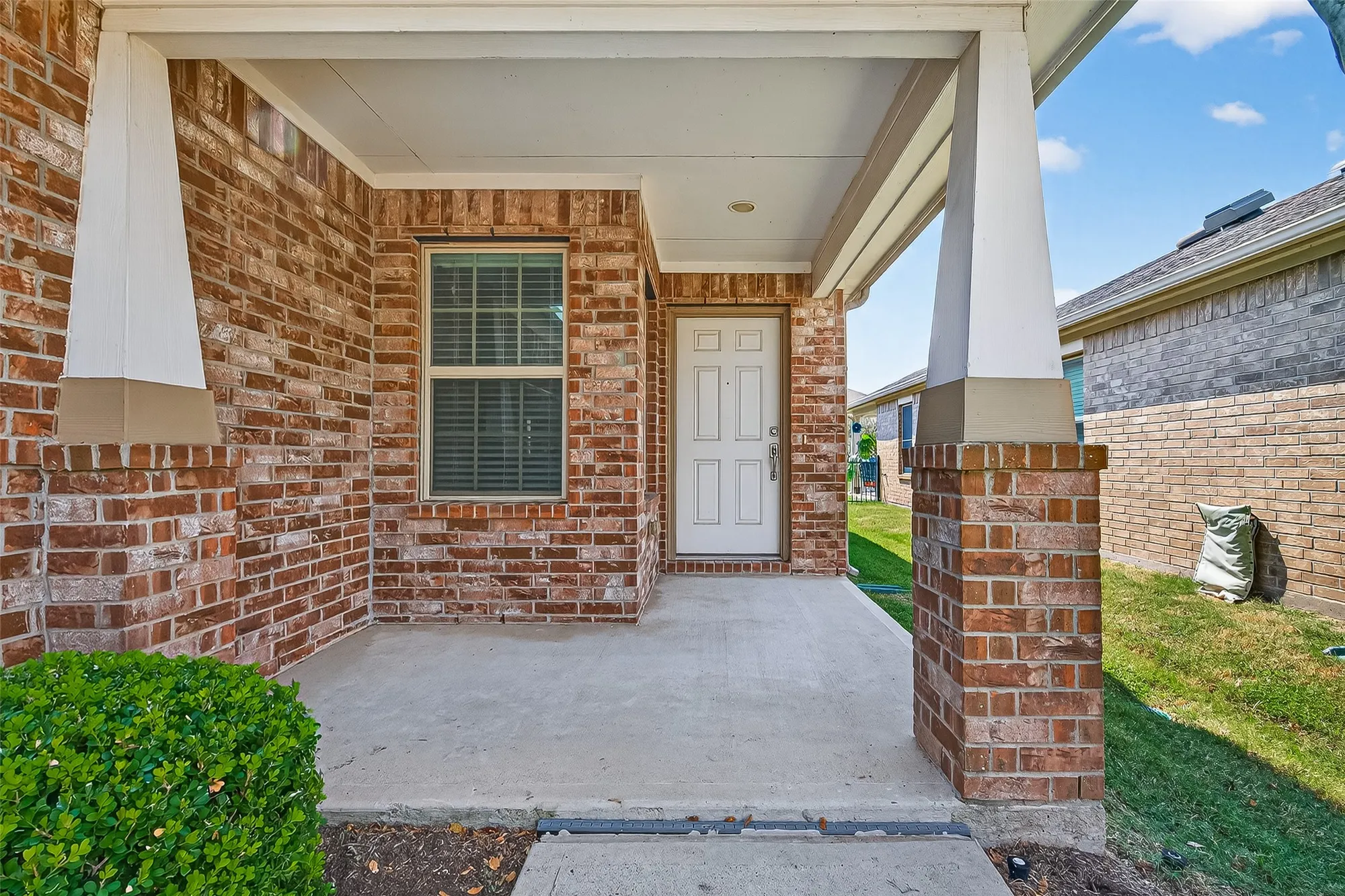Property Slideshow image 5 of 47 | 2926 coral berry ct, Richmond, TX, 77469