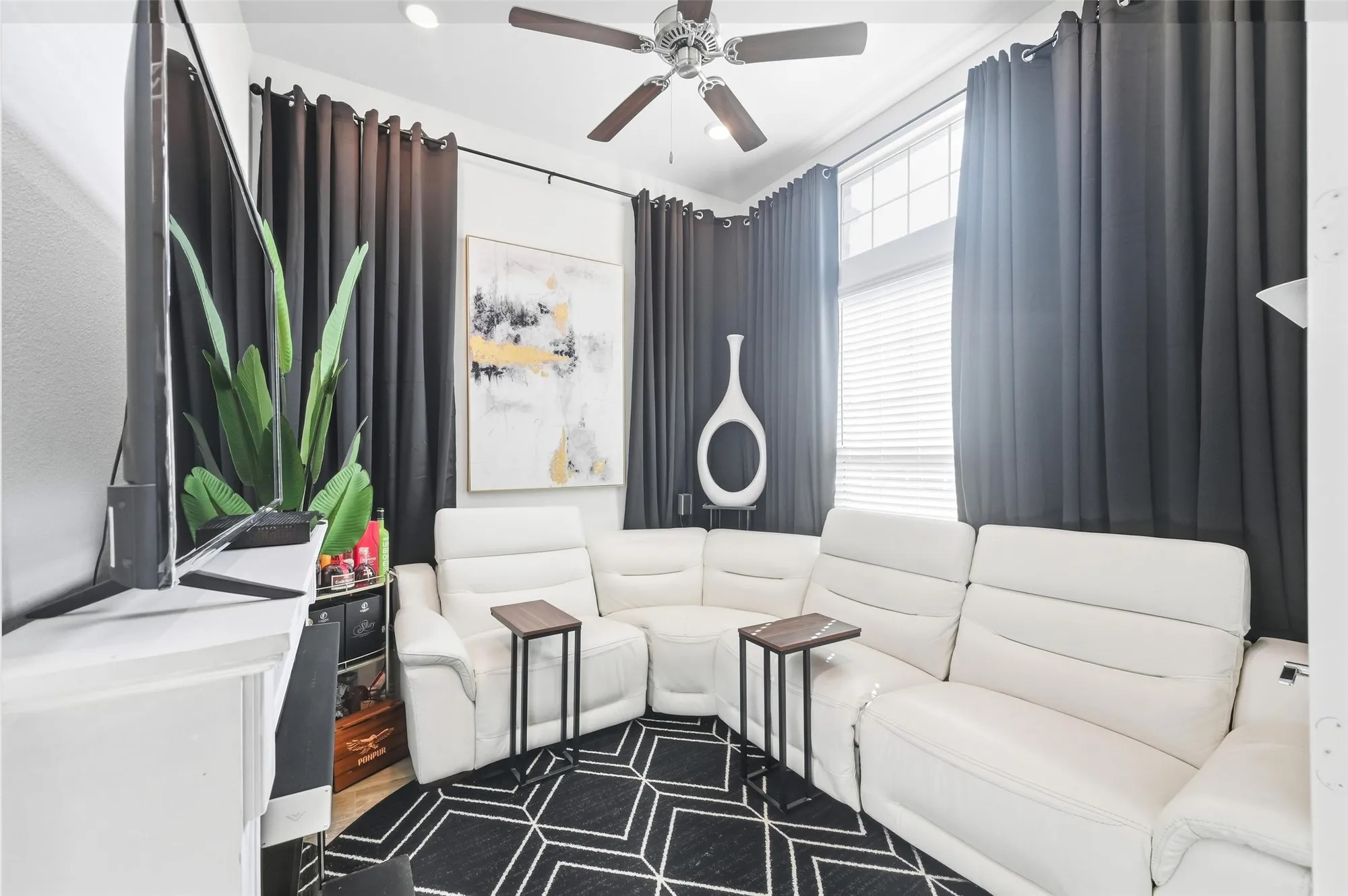 Property Slideshow image 17 of 34 | 1941 spotted fawn dr, Arlington, TX, 76005