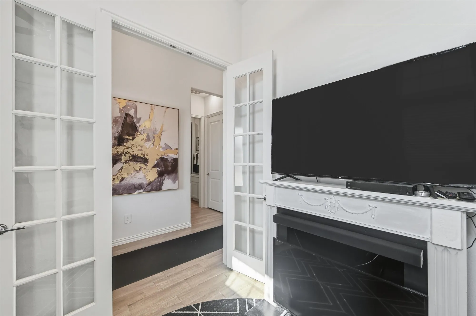 Property Slideshow image 18 of 34 | 1941 spotted fawn dr, Arlington, TX, 76005