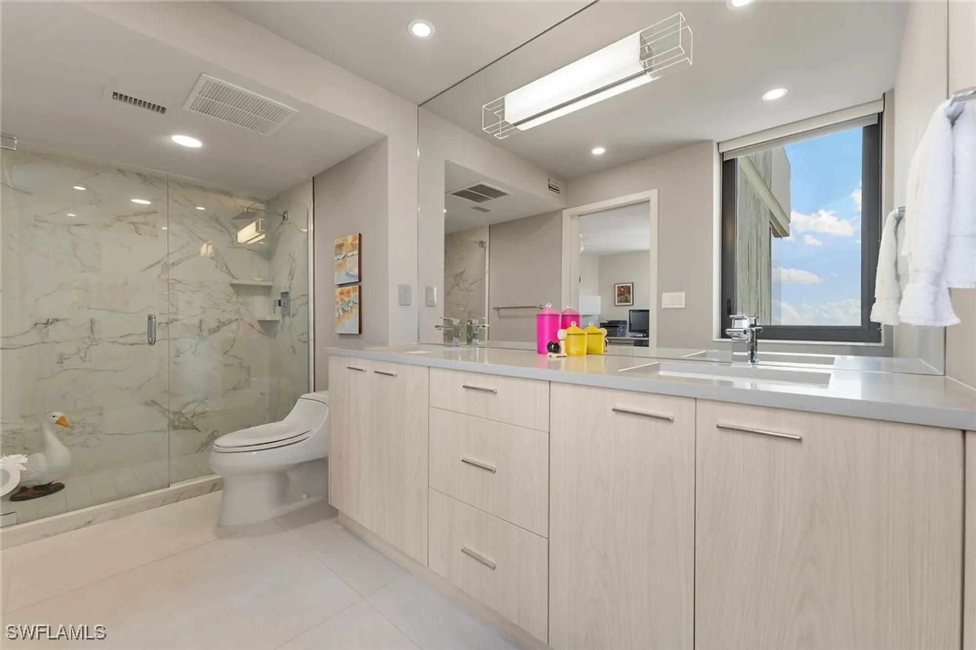 Property Slideshow image 25 of 41 | 5555 heron point dr 2001, Naples, FL, 34108