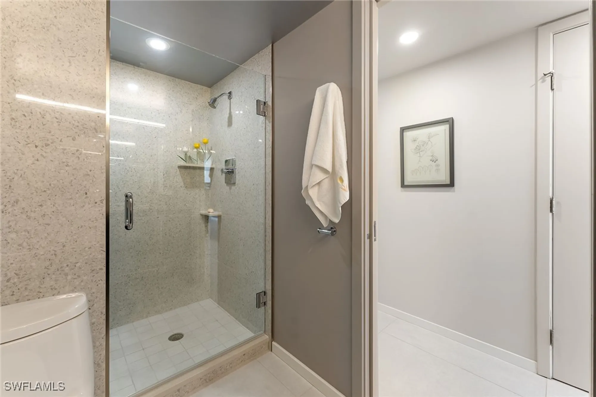 Property Slideshow image 27 of 41 | 5555 heron point dr 2001, Naples, FL, 34108