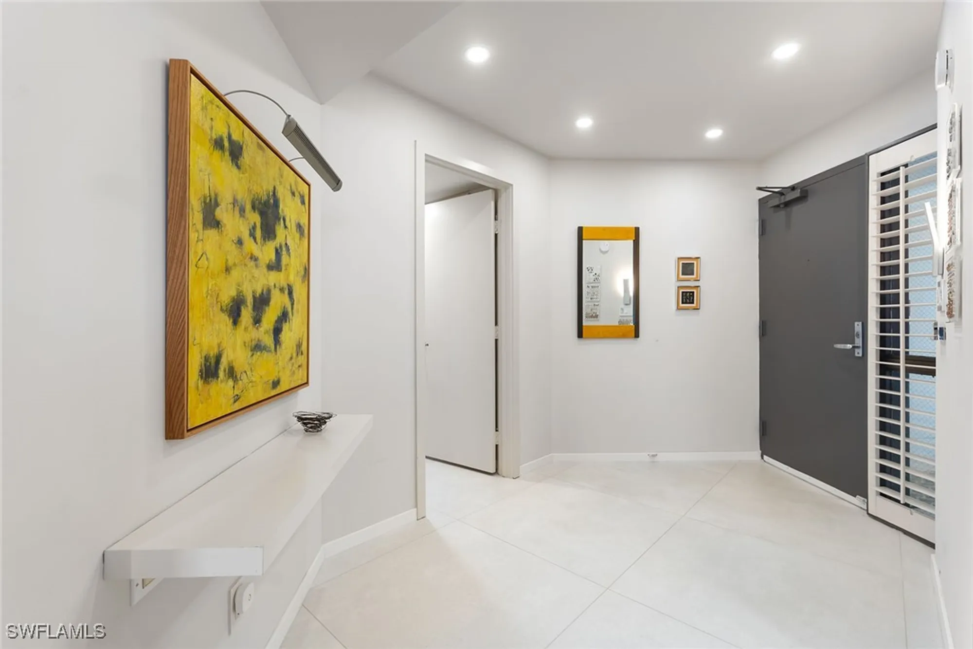 Property Slideshow image 28 of 41 | 5555 heron point dr 2001, Naples, FL, 34108