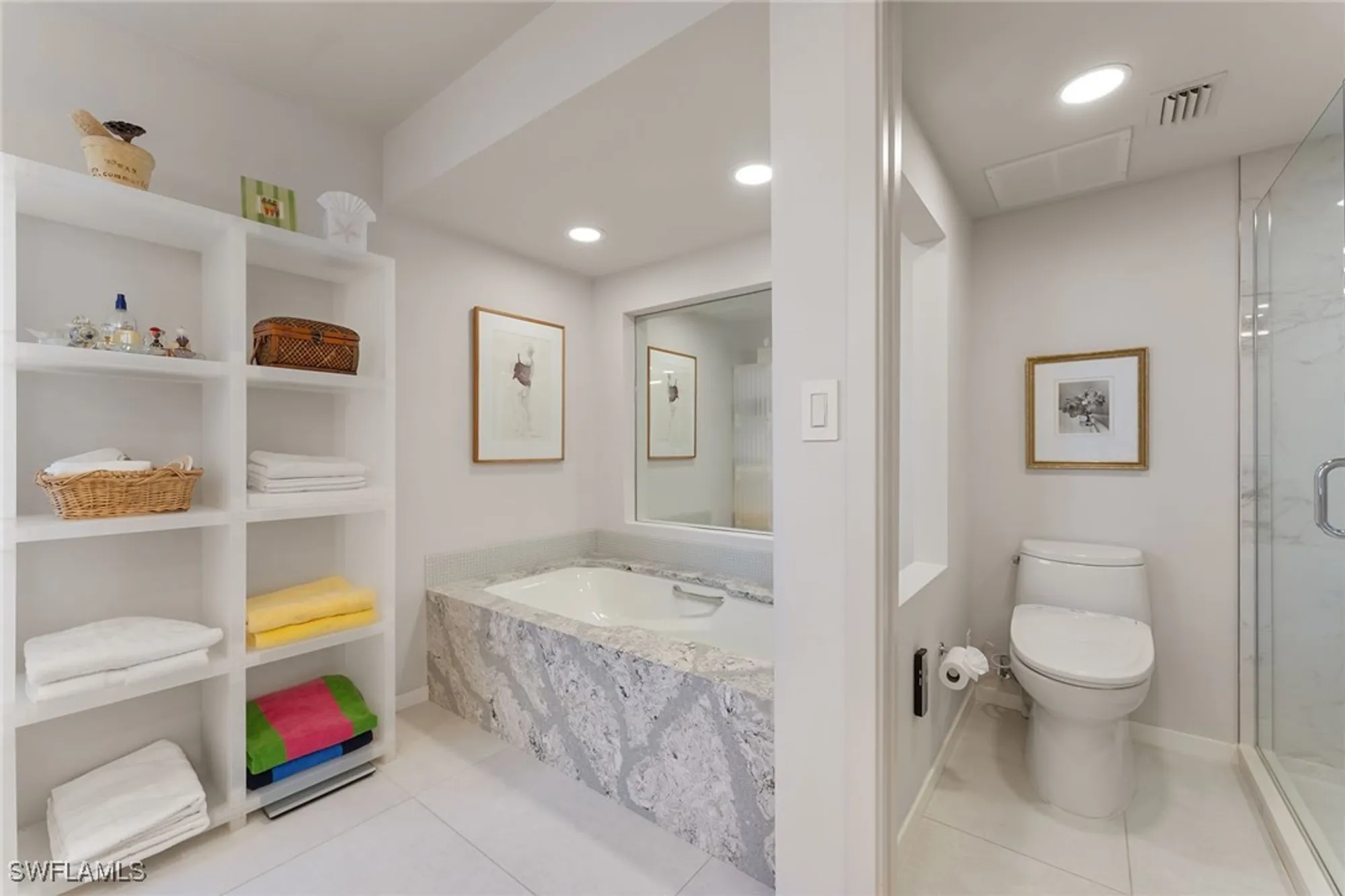 Property Slideshow image 22 of 41 | 5555 heron point dr 2001, Naples, FL, 34108