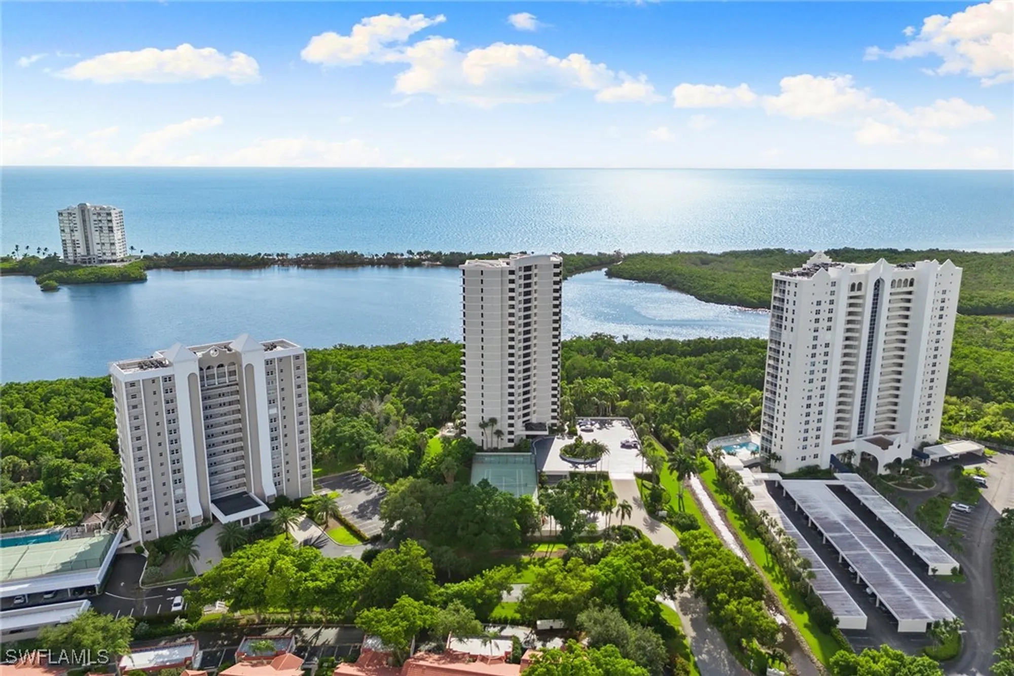 Property Slideshow image 37 of 41 | 5555 heron point dr 2001, Naples, FL, 34108