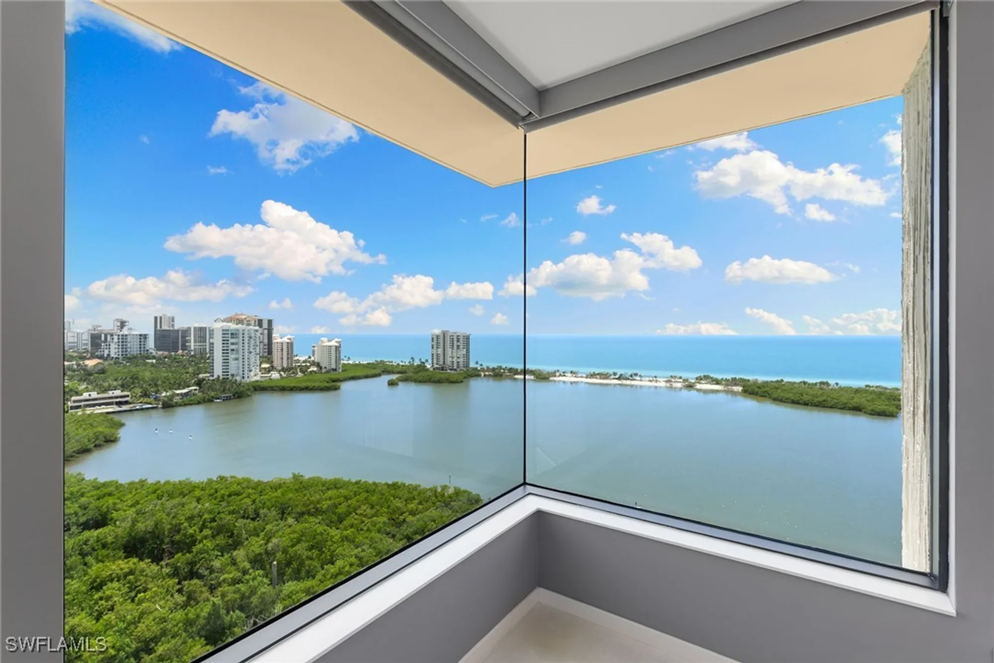 Property Slideshow image 31 of 41 | 5555 heron point dr 2001, Naples, FL, 34108
