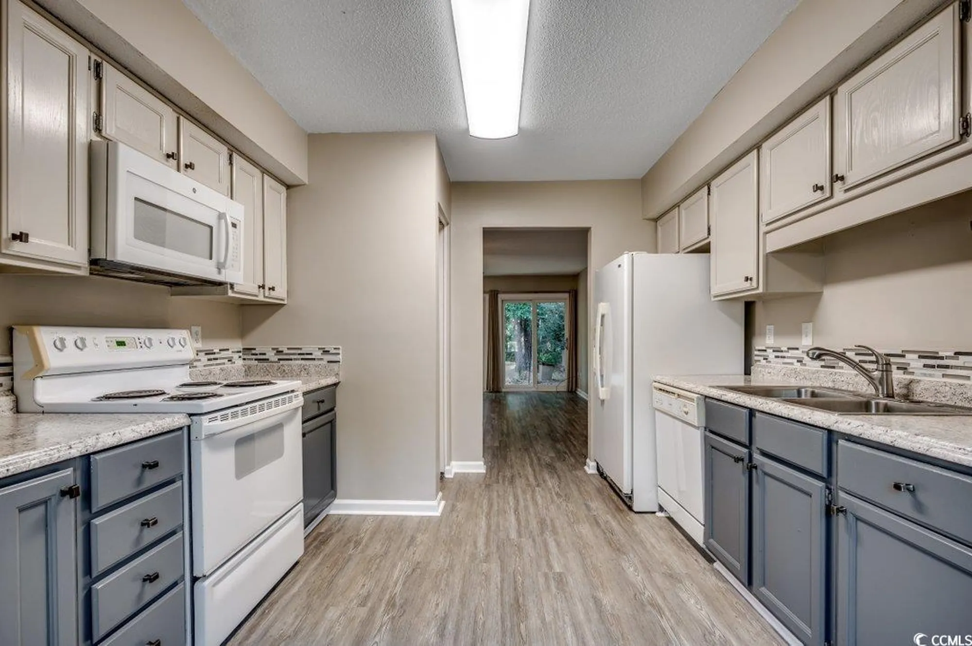 Property Slideshow image 8 of 28 | 109 hickory dr, Conway, SC, 29526