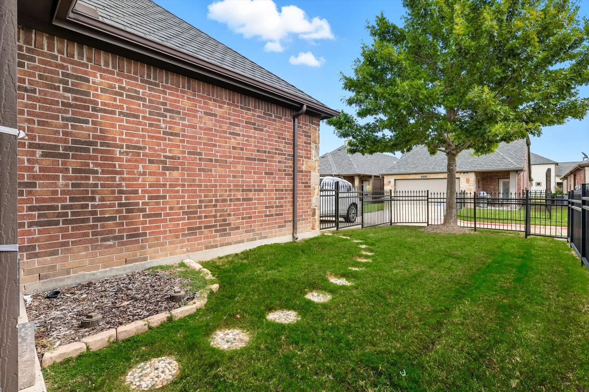 Property Slideshow image 33 of 40 | 5205 sutton cir # 5205, Mckinney, TX, 75070