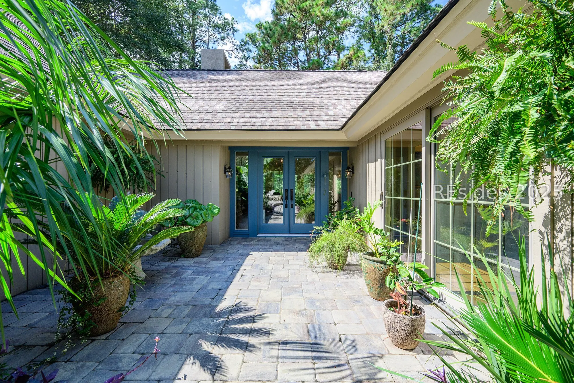 Property Slideshow image 9 of 43 | 25 towhee rd, Hilton Head Island, SC, 29926