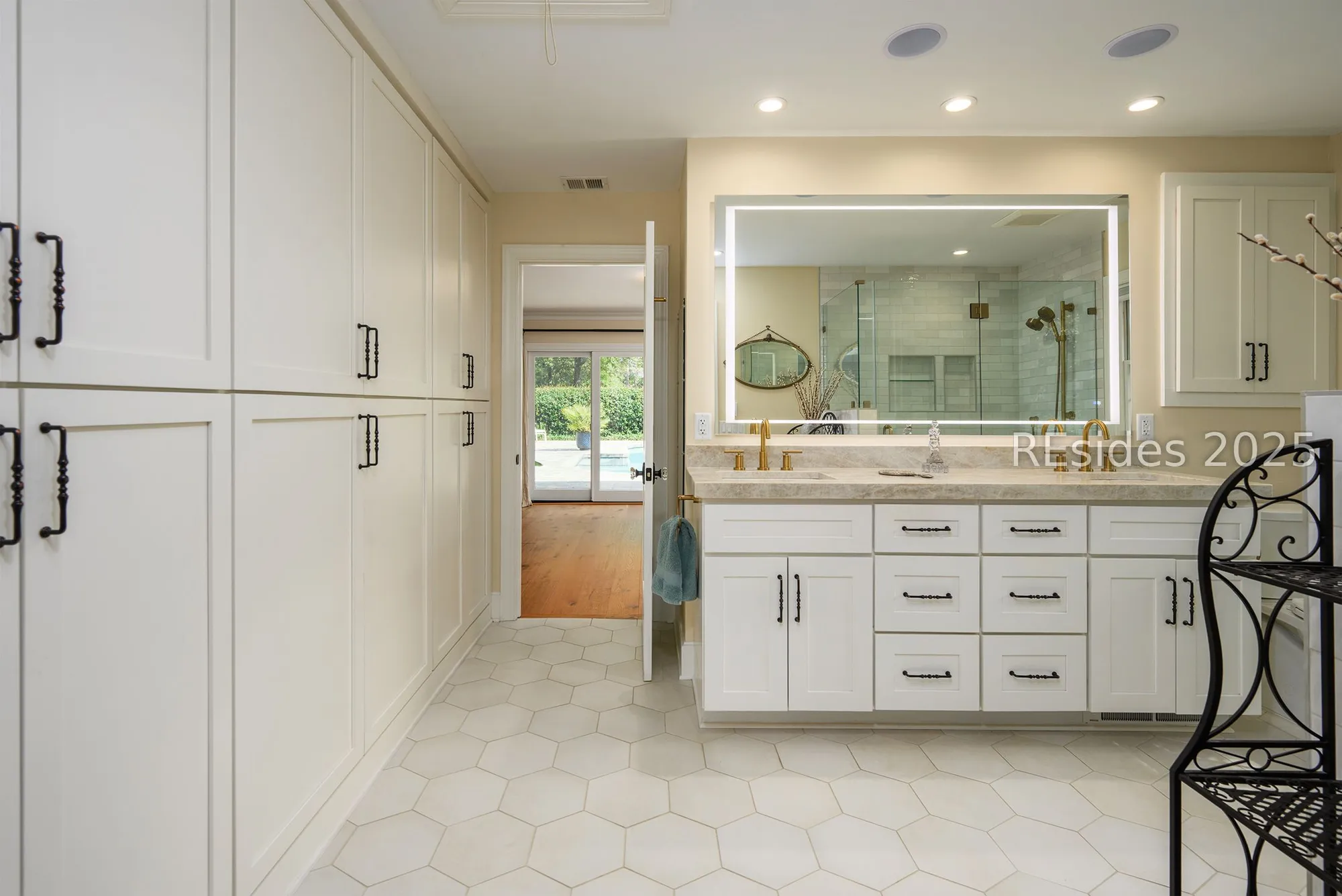 Property Slideshow image 26 of 43 | 25 towhee rd, Hilton Head Island, SC, 29926